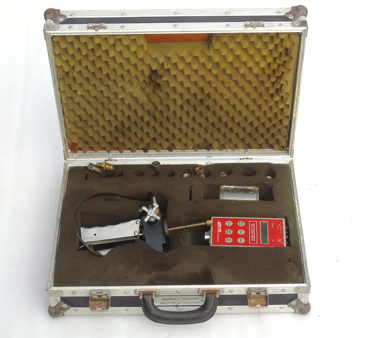 AMETEK MARINE PRESSURE CALIBRATOR MAX 140 BAR 2000 PSI