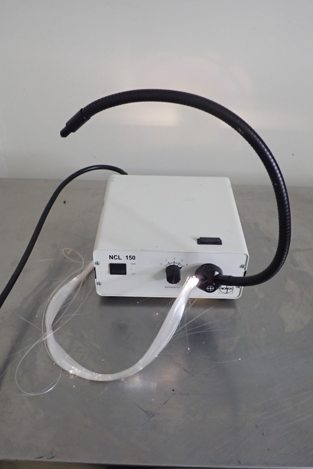 Volpi NCL 150 Fiber Optic Illuminator w/ Light Guide