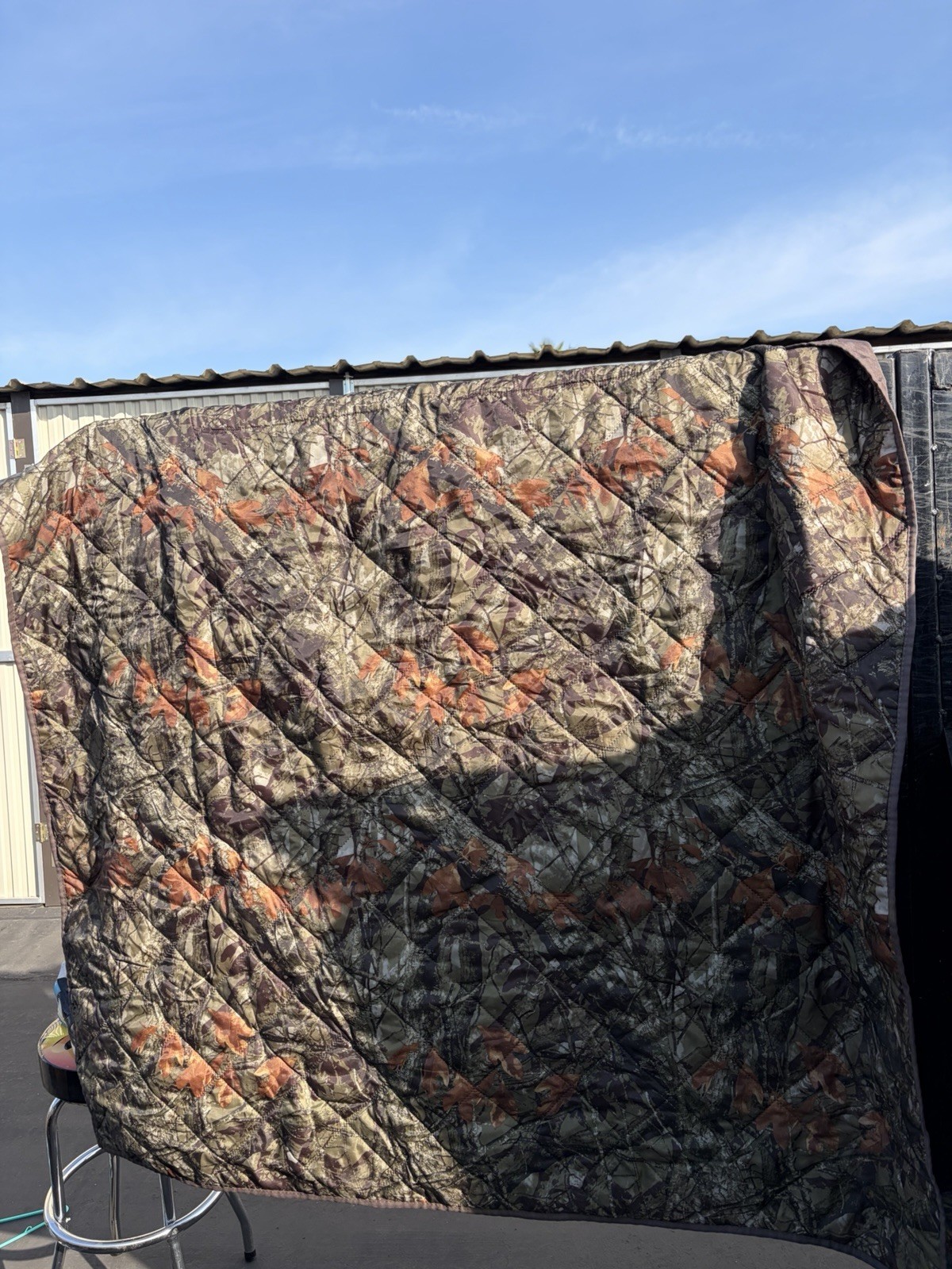 Lightweight Camouflage Brown Horse Blanket Liner Quilted with Pocket