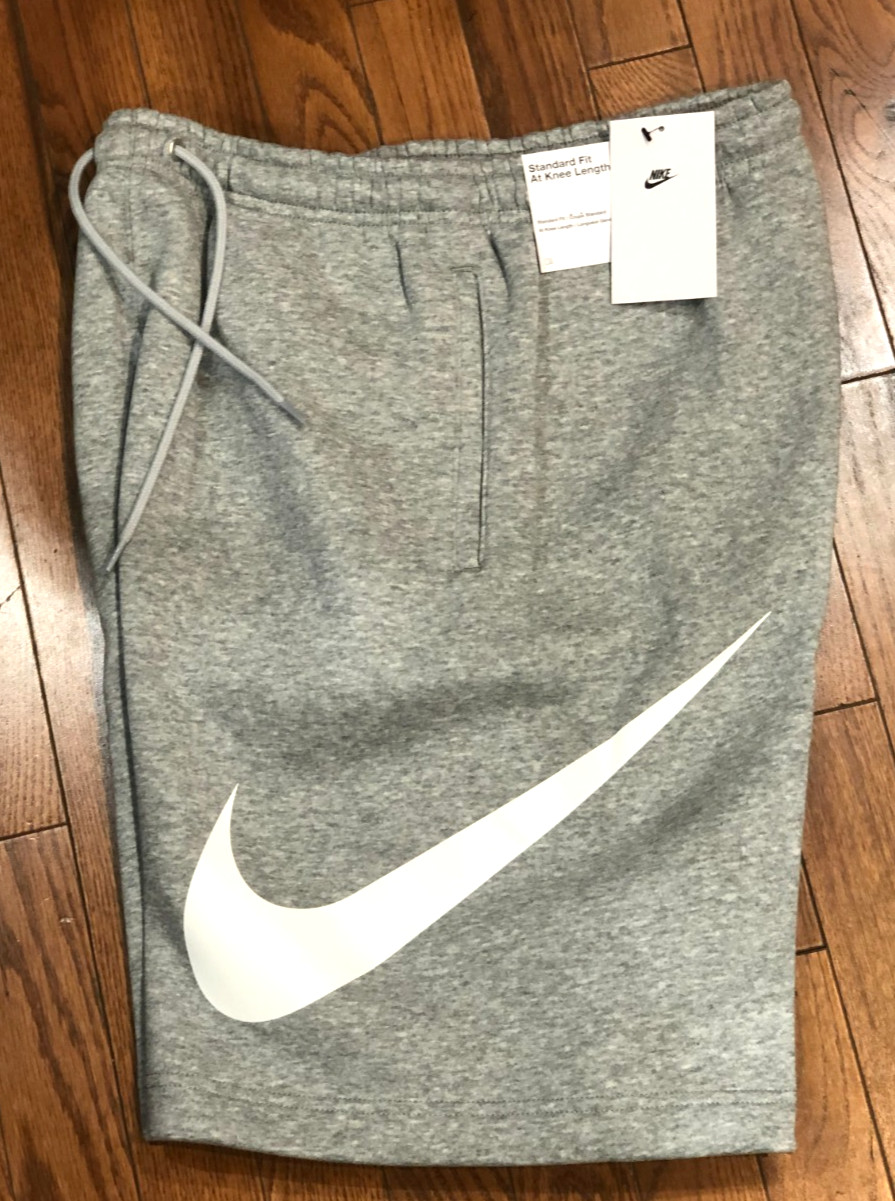 *NEW* Men's NIKE Essential Club Swoosh Graphic Sweat Short Grey (FN3906 063) 👍