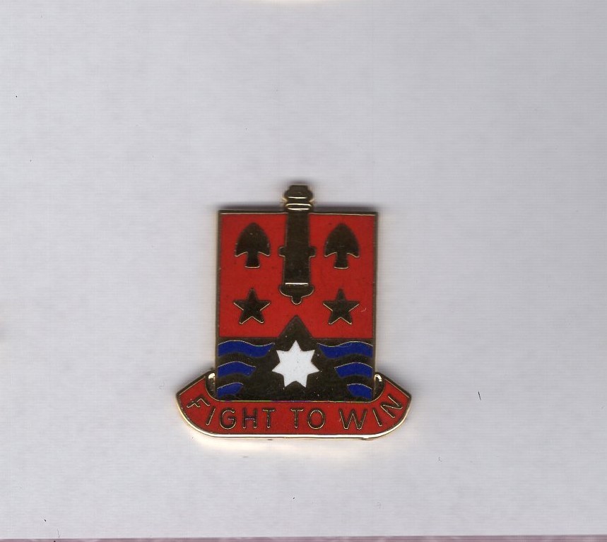 US Army 103rd Field Artillery Brigade crest DUI clutchback c/b badge G-23