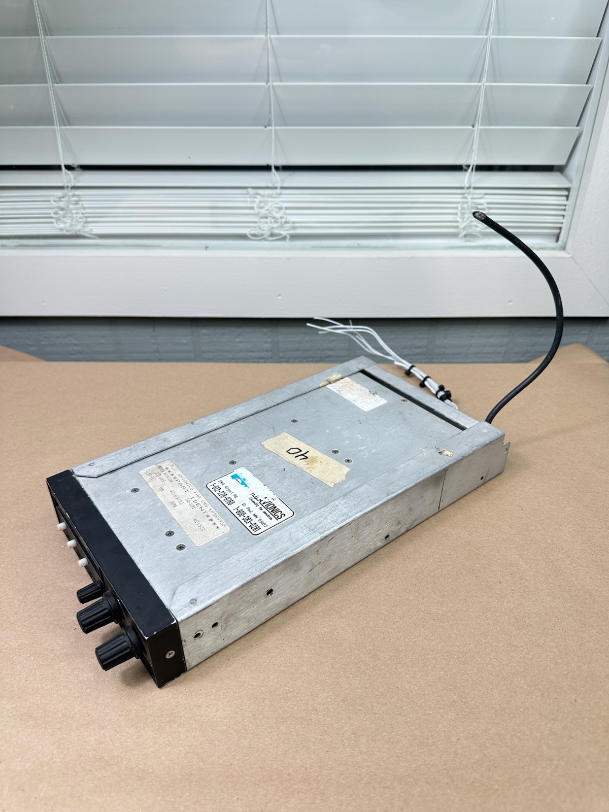 TKM MX11 Comm Radio 12V + Tray (D2774)
