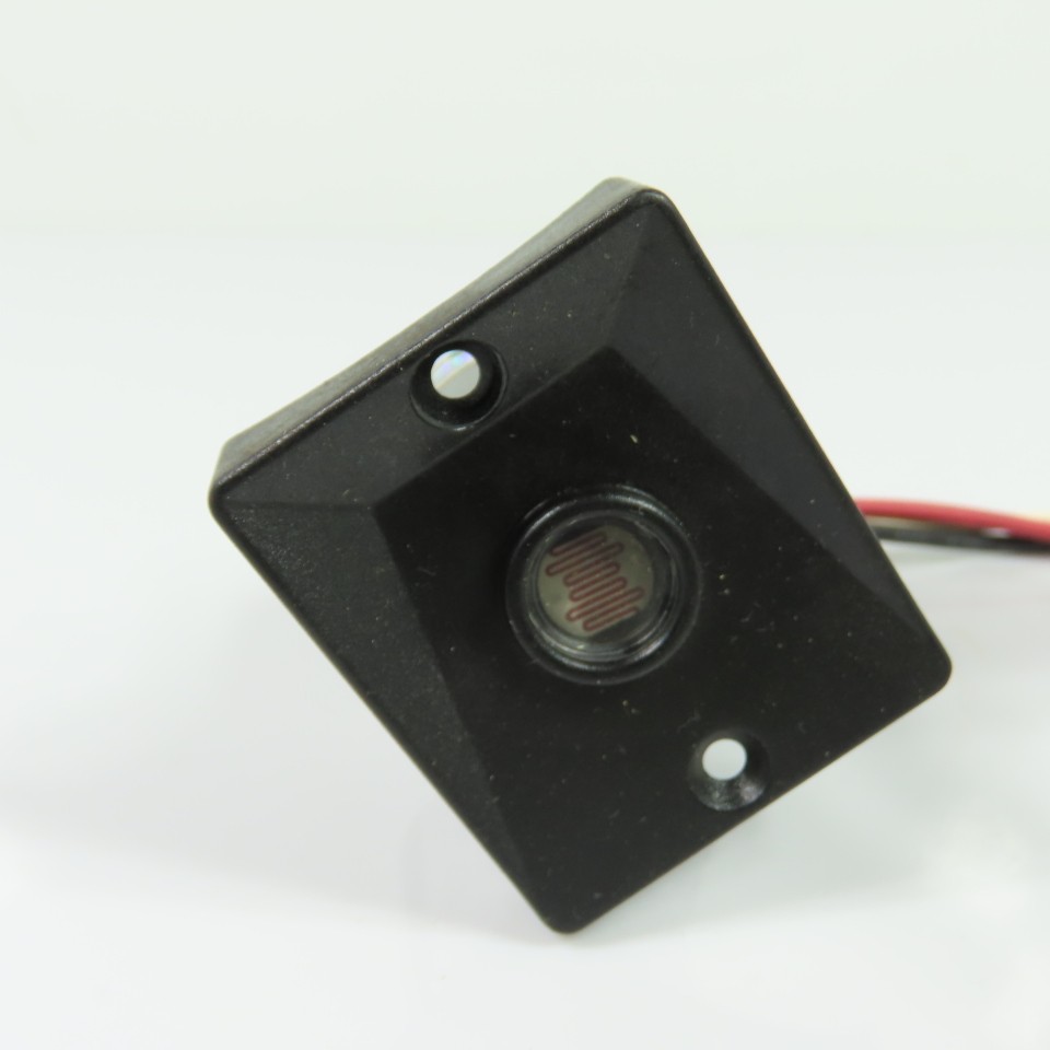 Pilot PC-09 Raintight Photocell Sensor 120VAC 2.5A