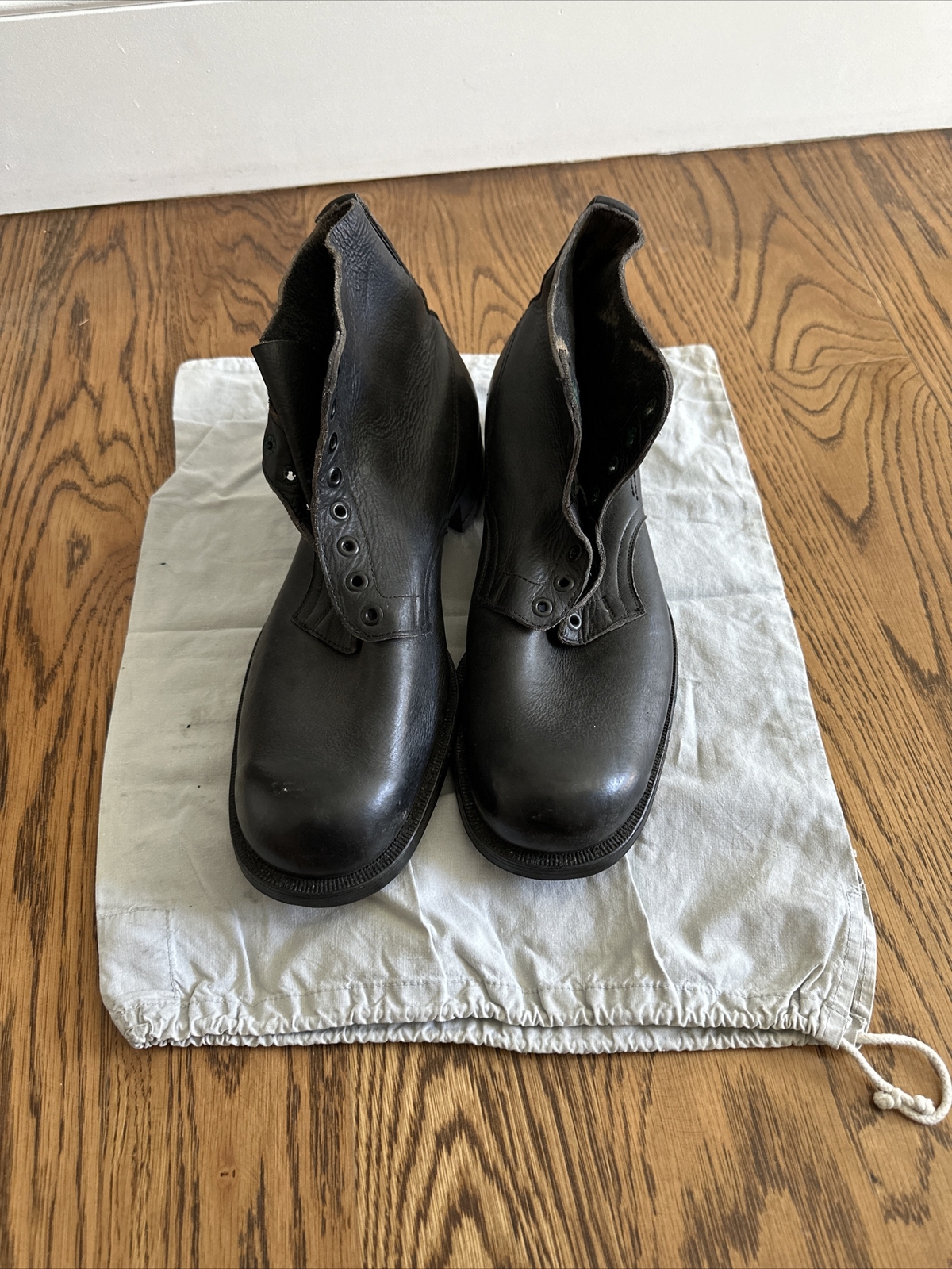 Original WW2 1943 Swedish Uniform Combat Low Hobnail Boots Bag Great Cond 12