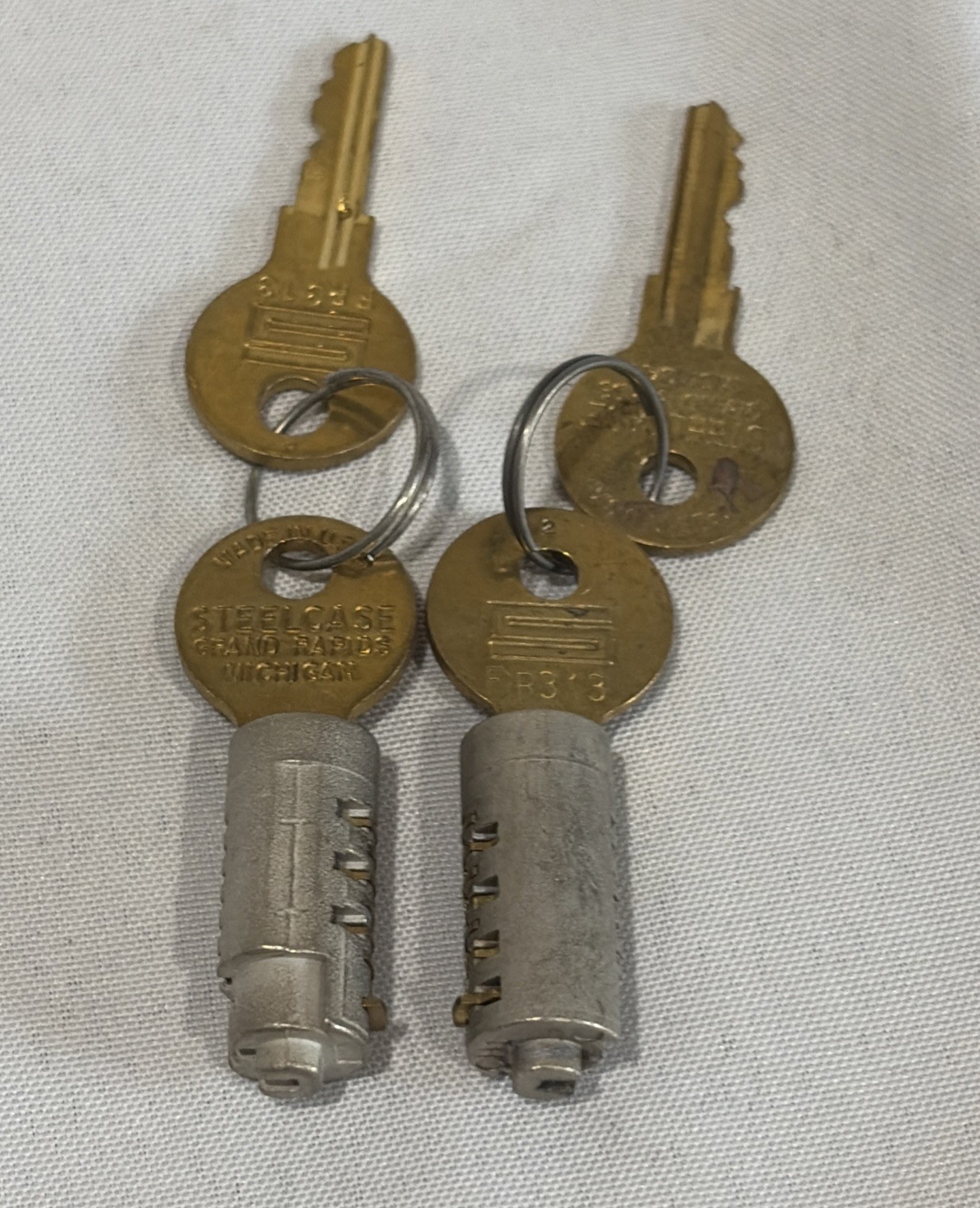 2 - Steelcase Desk Lock Cores Steelcase FR Lock Plugs With Keys Keyed Alike NEW