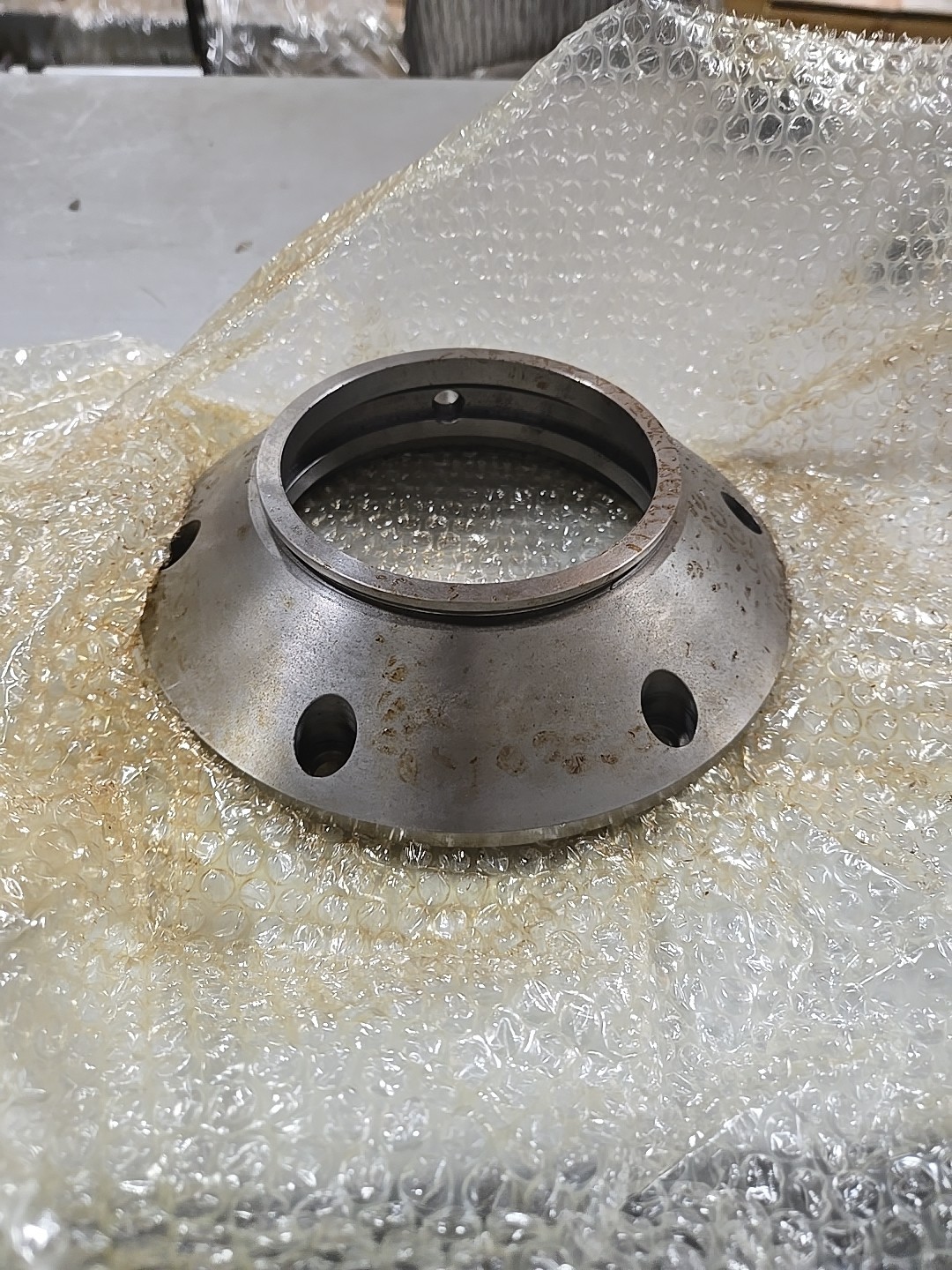 LIEBHERR TABLE RING 56.01.576 NEW