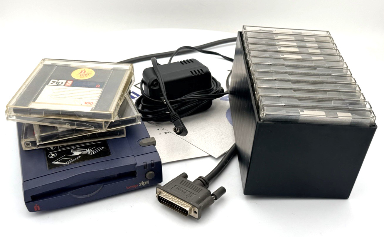 iOmega Parallel ZIP Drive w/Cable Extra Discs Power Supply  & Instructions