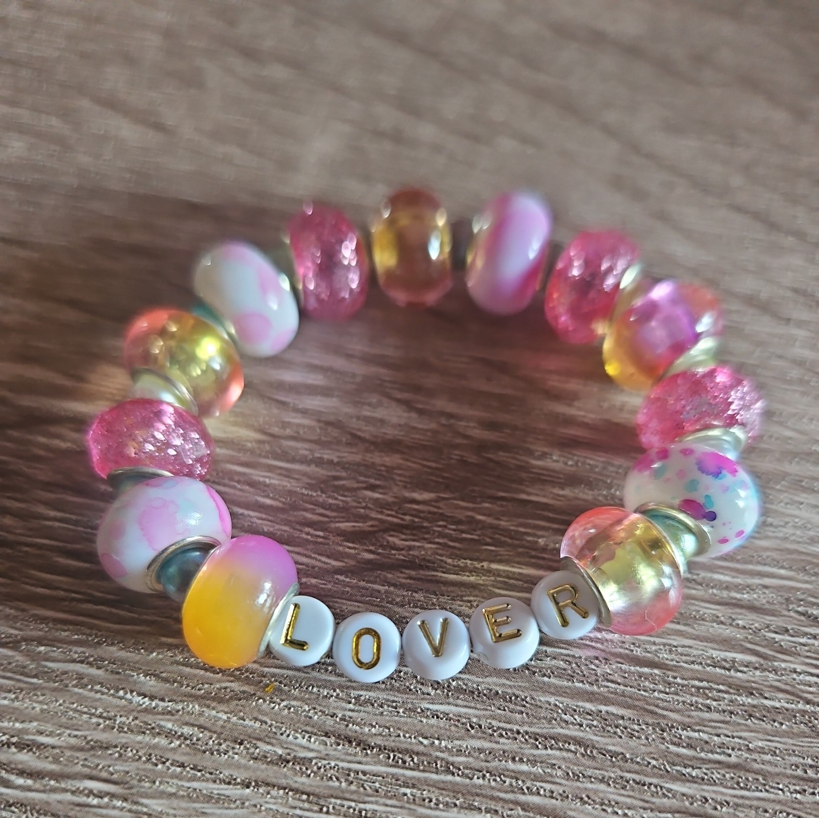 Handmade  Beaded chunky Stretchy Bracelet 7"
