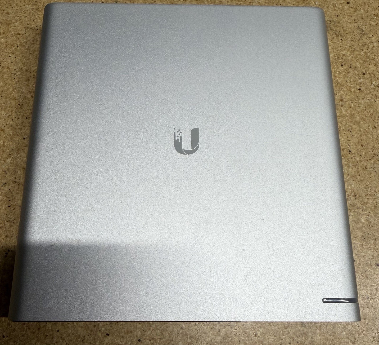 Ubiquiti UniFi Cloud Key Gen2 Plus CloudKey+ *FAST SHIPPING*