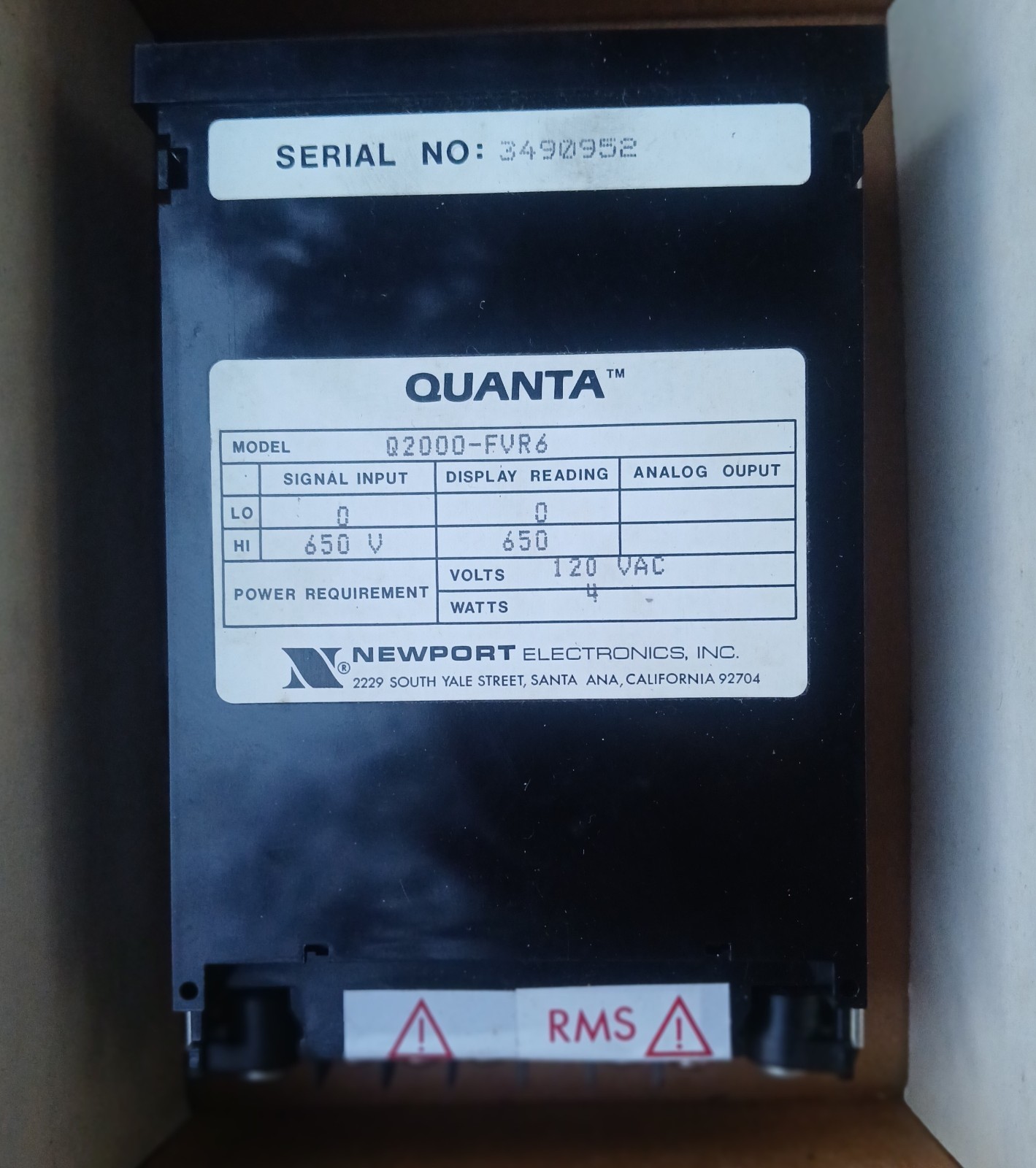 NEWPORT - DIGITAL PANEL METER - Quanta - MODEL #Q2000FVR6 - NEW
