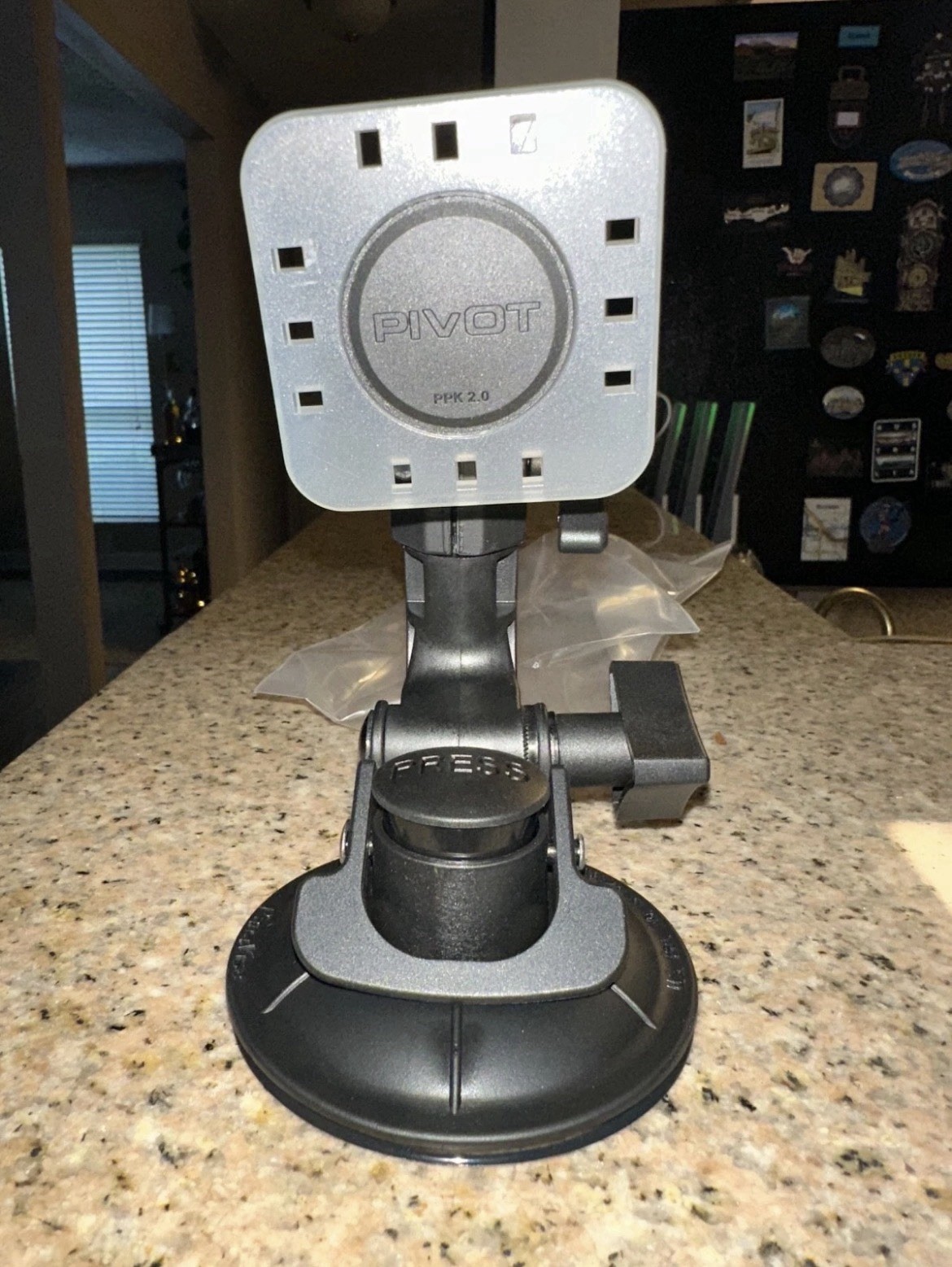 PIVOT 809PPK Pilot / Aviation Suction Cup Mount for iPad