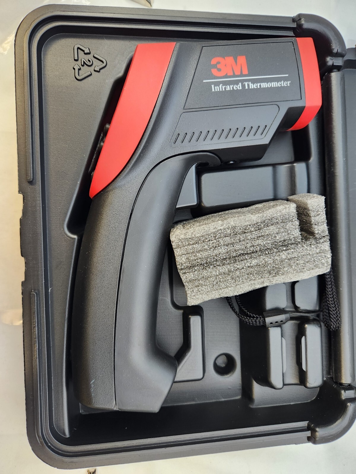 3M  IR-1400  Infrared Thermometer Gun in Case -25 (F) TO 1400 (F) 50:1 HEAT TRAC