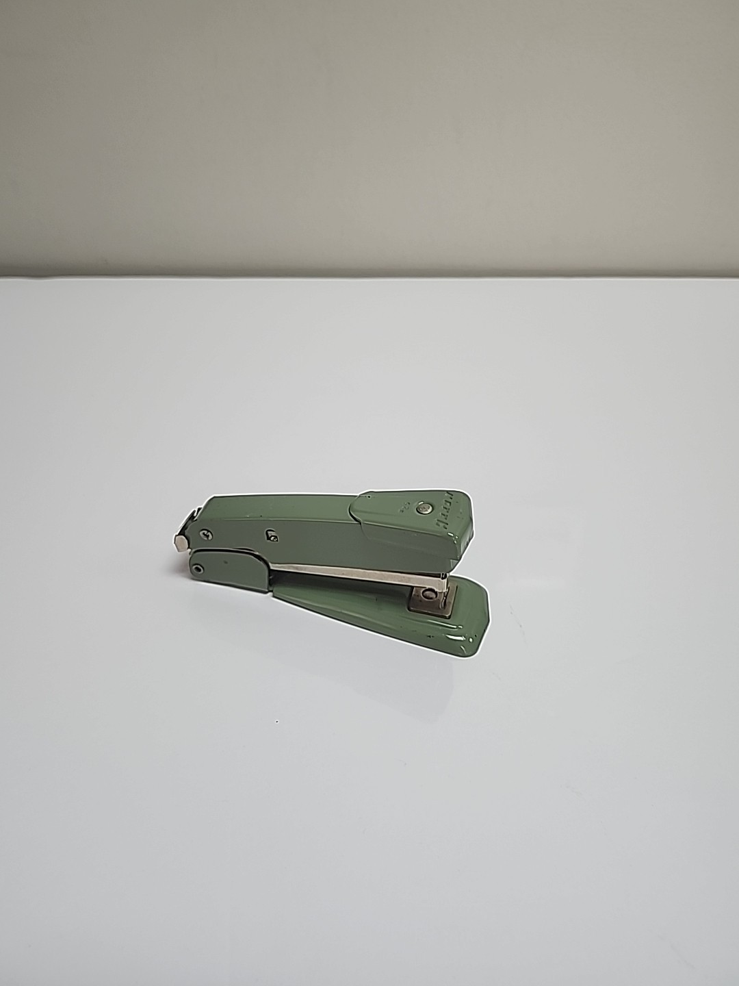 Vintage Arrow Fastener Stapler S25/49 Staples Green Metal Art Deco Stapler
