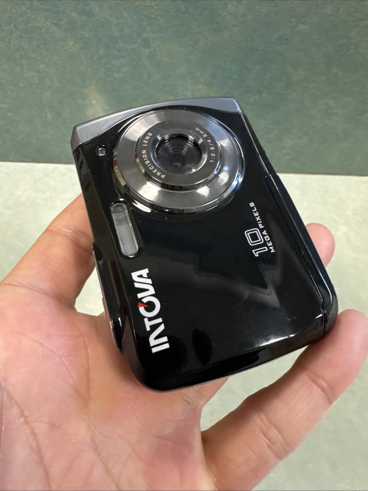 Intova I0 Mega Pixels Digital Camera