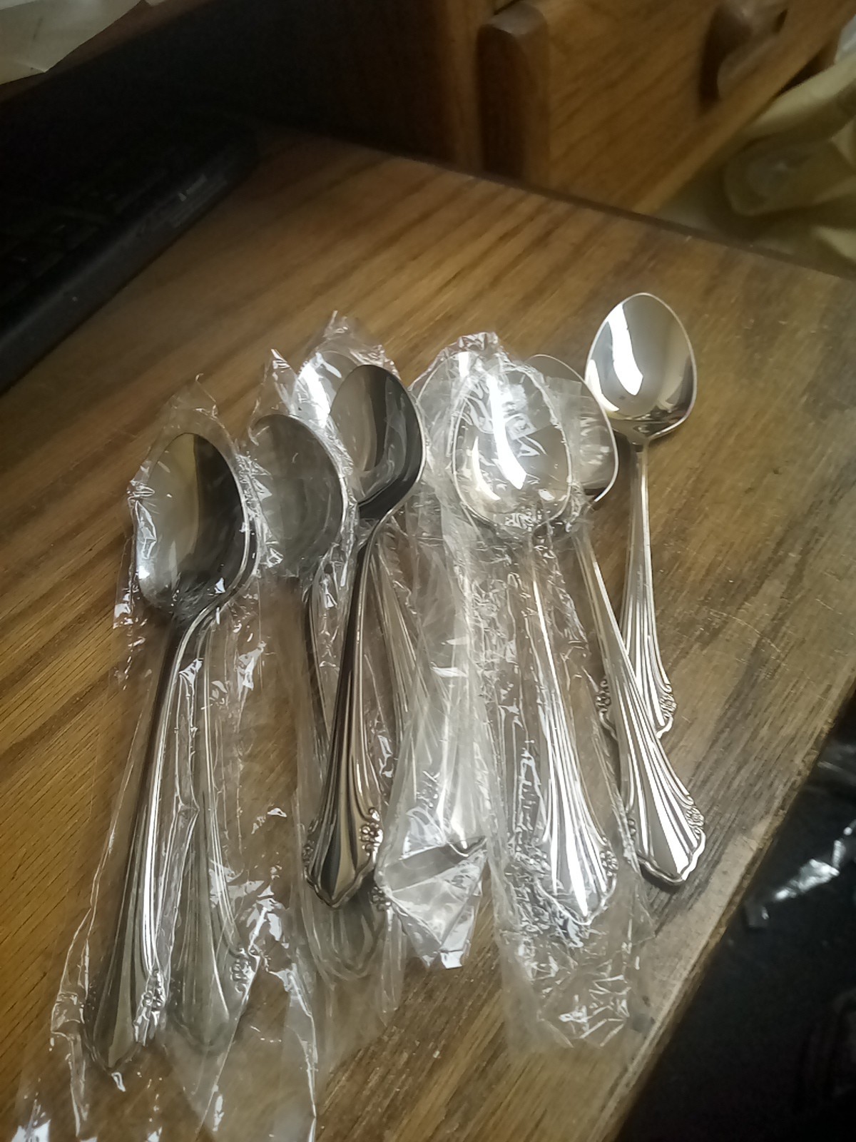 Oneida USA Stainless Bittersweet Repose 6" Teaspoons (9) NEW    POB4
