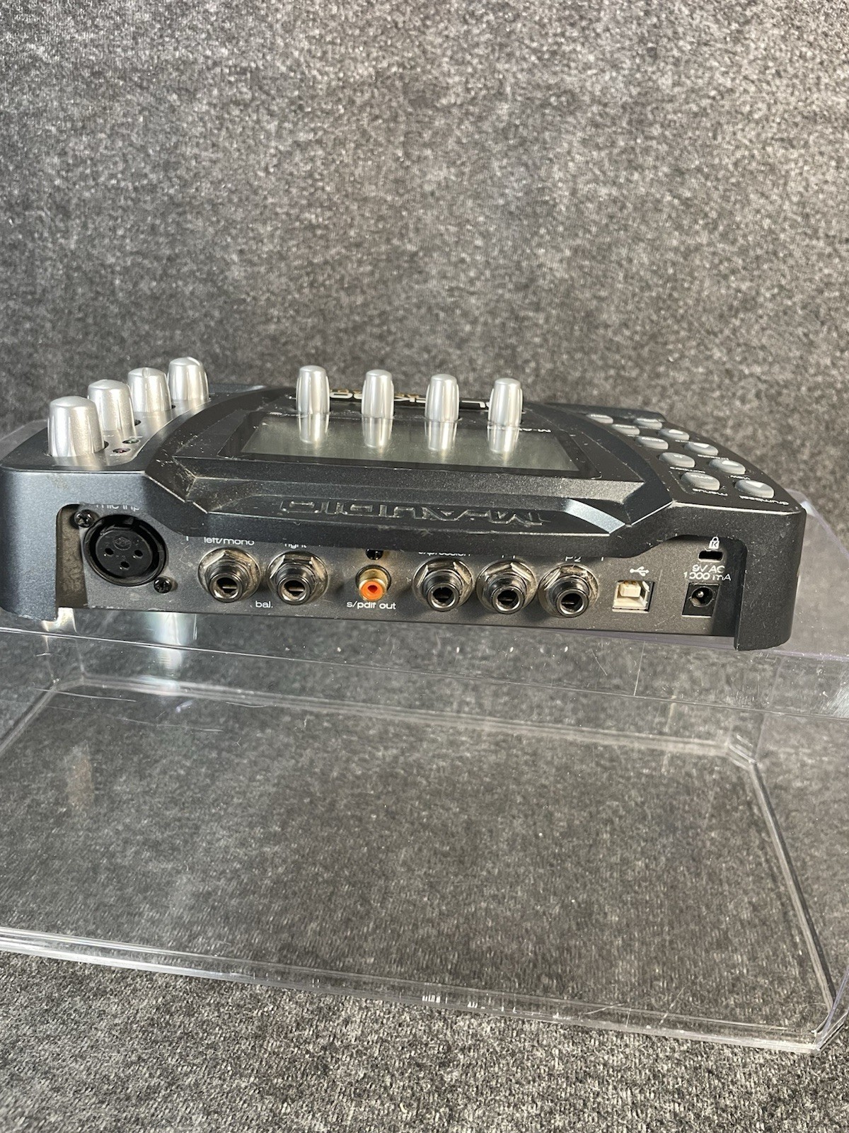 M-Audio Black Box Reloaded Guitar Performance Recording Multi-Effect No Wires