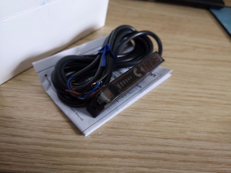 New In Box Omron Photoelectric Sensor Switch E3X-NA41 E3XNA41 *TT