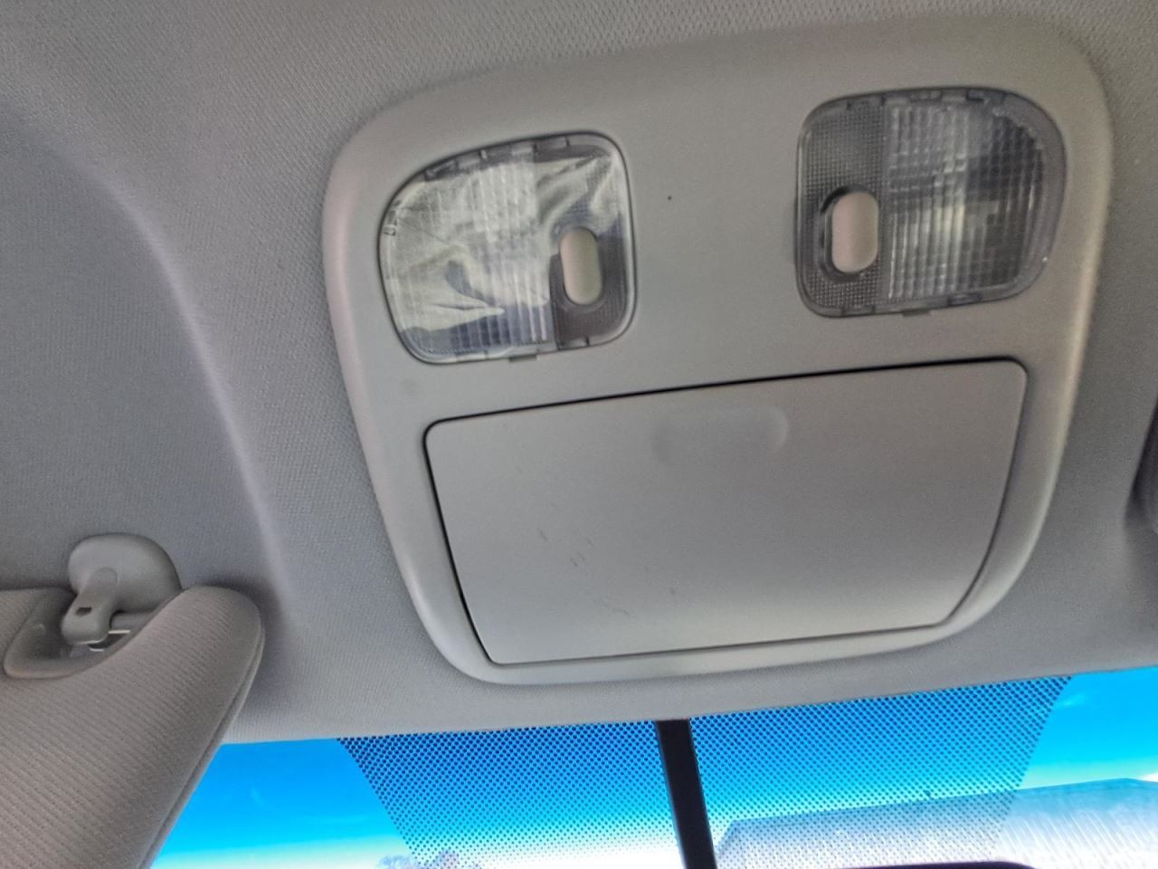 MKZ 2010 Glove Box 4869932