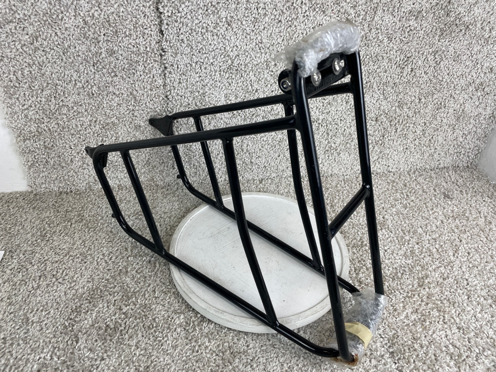 Rear Bicycle Cargo Rack Metal Luggage Carrier 25kg 55lbs Load Capacity Black