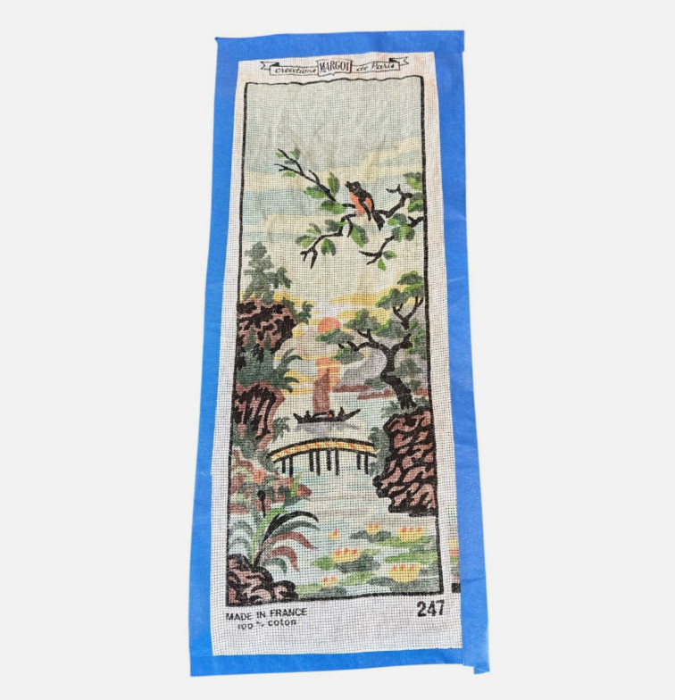 Creations Margot de Paris 247 Needlepoint painted canvas France Bird Scene 19x17