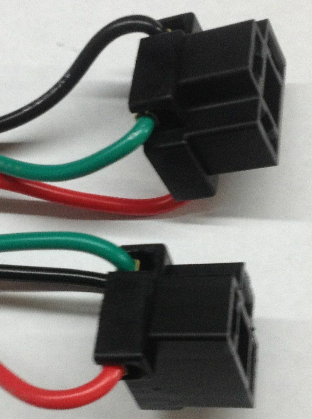 2 NEW H4 Female Headlight Wire Harness Connector Wiring plug socket 14G