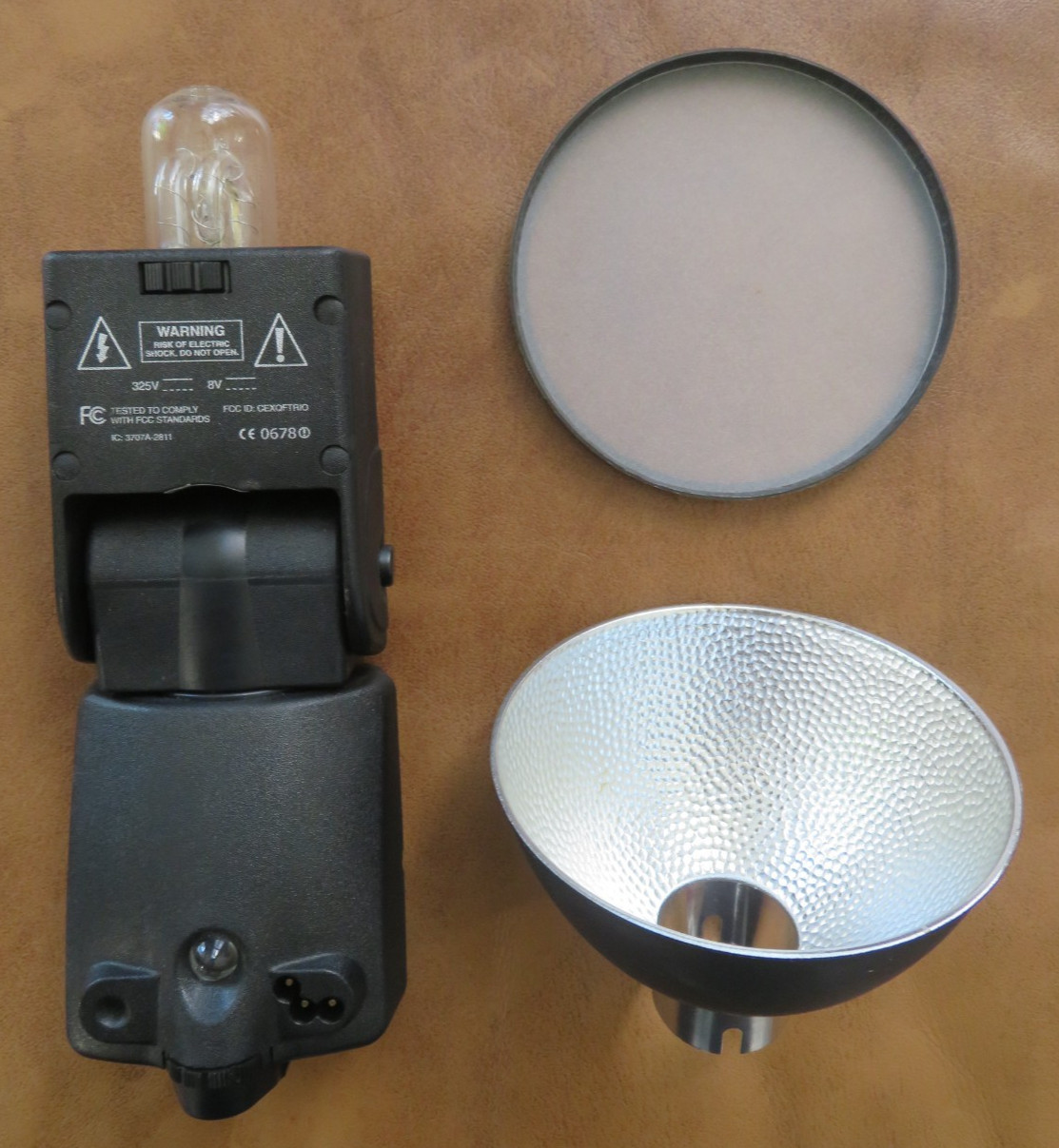 Quantum Qflash QF8C TRIO Basic Shoe Mount Flash for Canon Cameras
