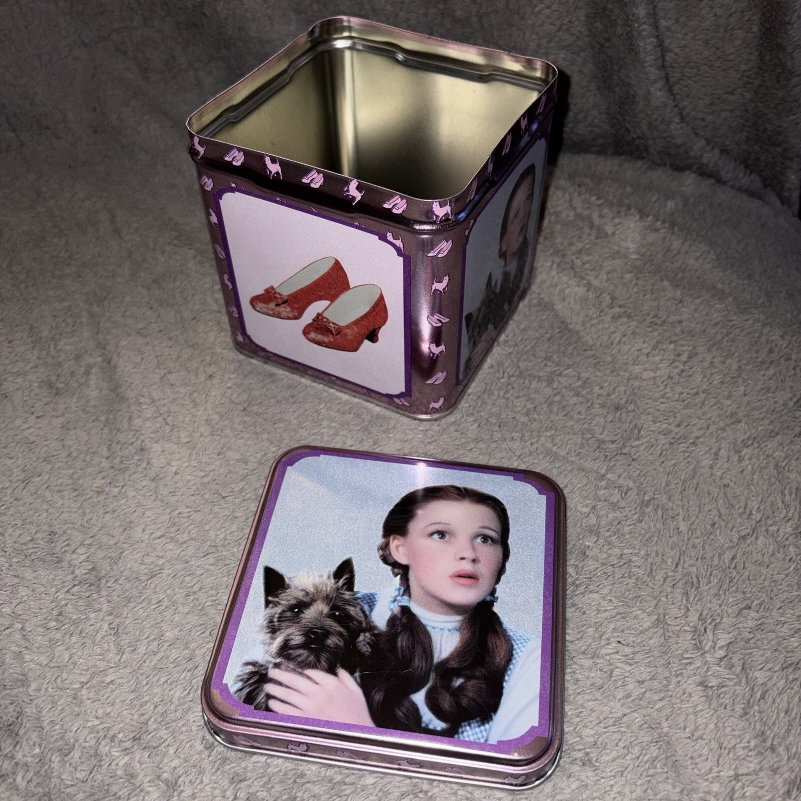 Wizard of Oz Tin Ruby Slippers Toto Global Innovations Dorothy Wicked 5” x 4.5”