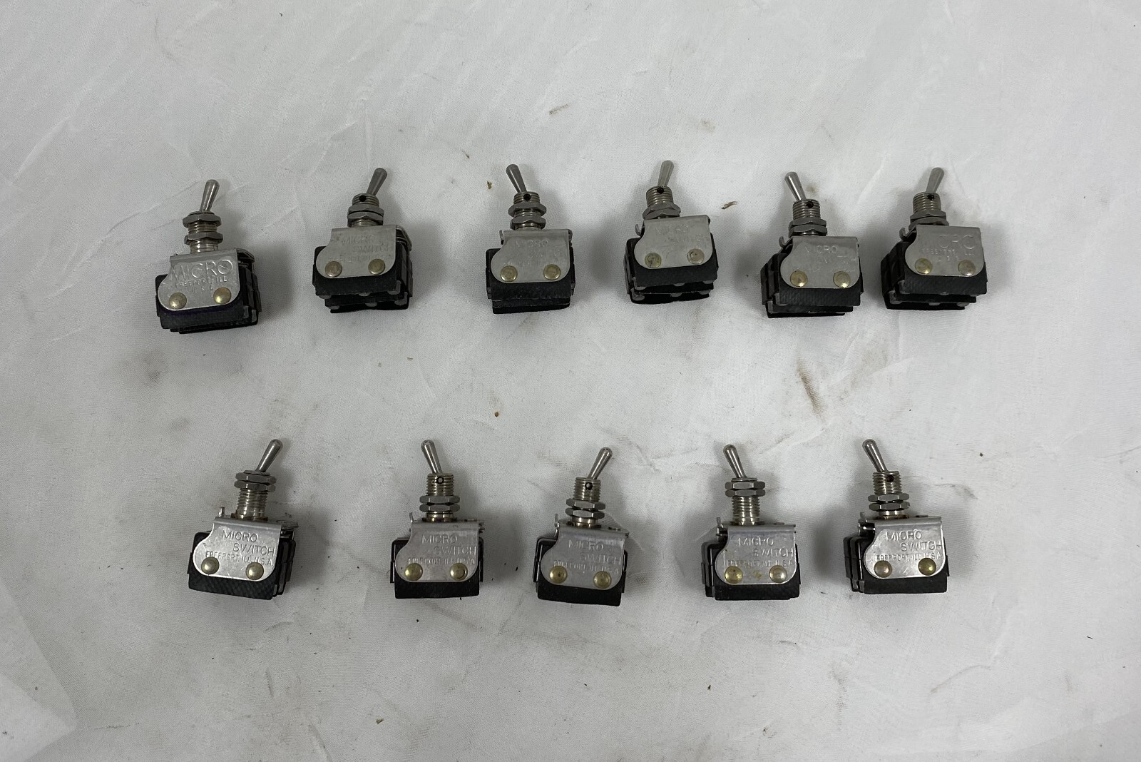 (11) MICRO SWITCH 6AT13 TOGGLE SWITCHES, NEW, OLD STOCK