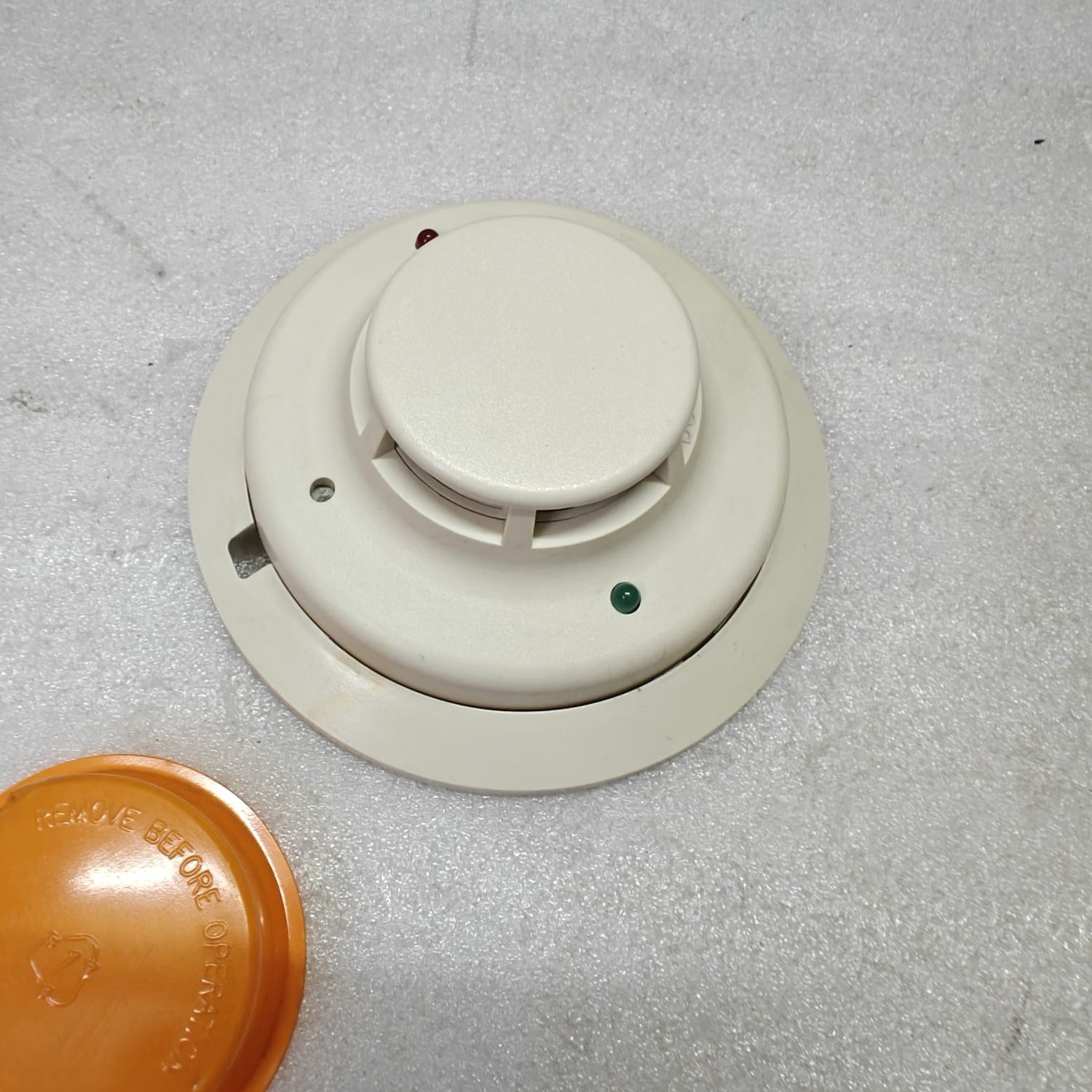 SYSTEM SENSOR SMOKE DETECTOR C2W-BA