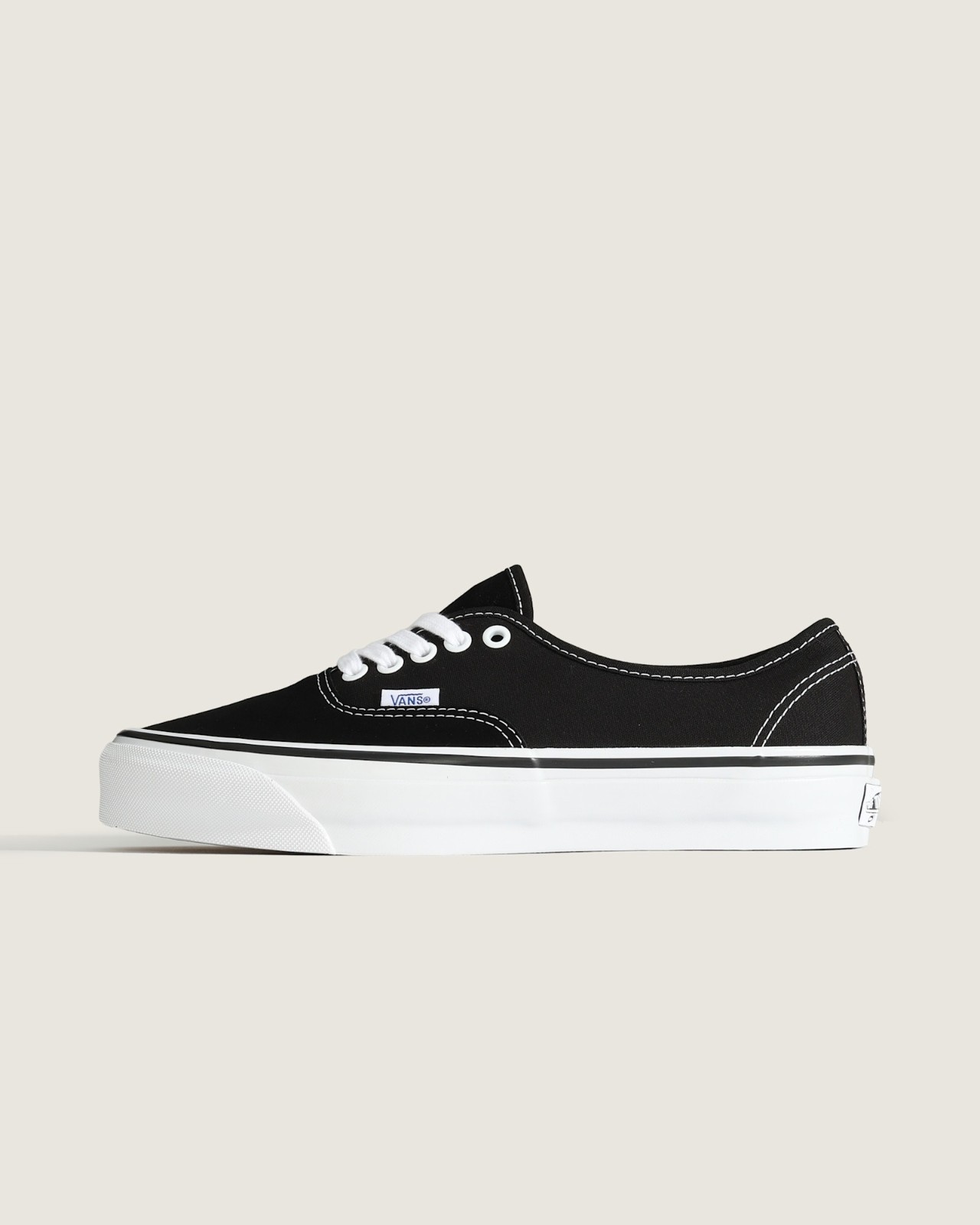 Vans Premium Authentic 44 Black White VN000D5KMCG Men's Size tom11