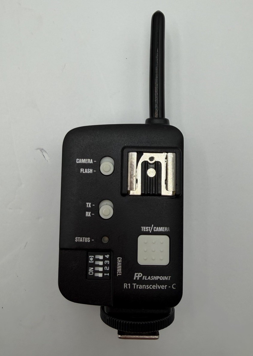 Flashpoint R1 Flashpoint Transceiver Bundle (Untested)