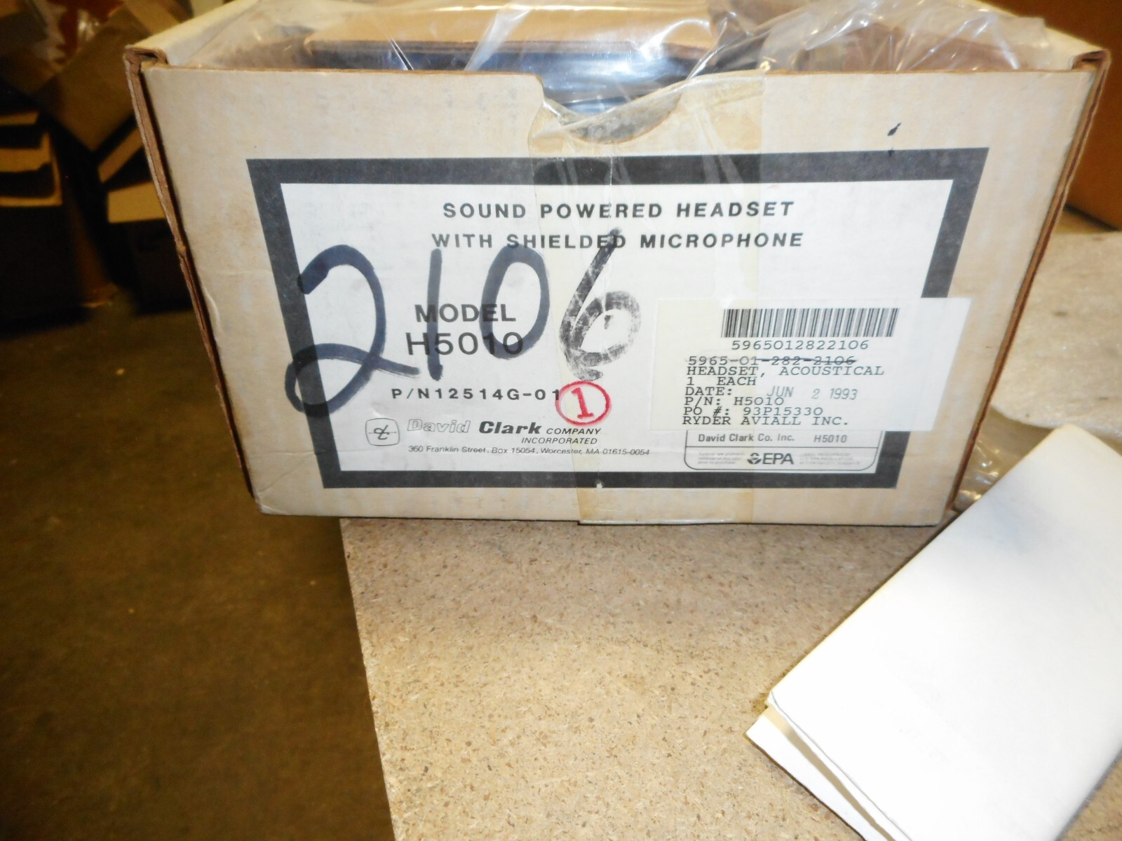 DAVID CLARK  SOUND POWERED HEADSET MODEL H5010/12514G-01 - New OLD STOCK