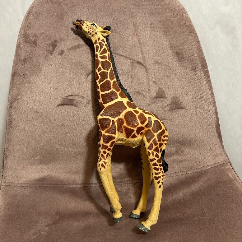 VTG 1992 Safari Ltd Vanishing Wild 14" Adult Reticulated Giraffe