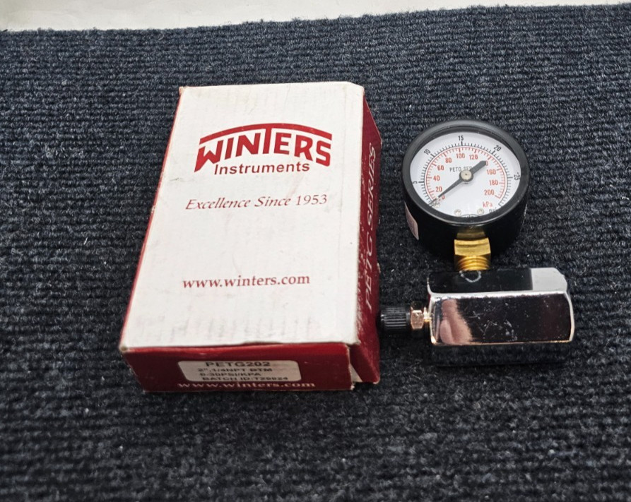 Winters PETG202 2" PET Economy Gas Test Pressure Gauge 0-30 PSI 1/4 NPT