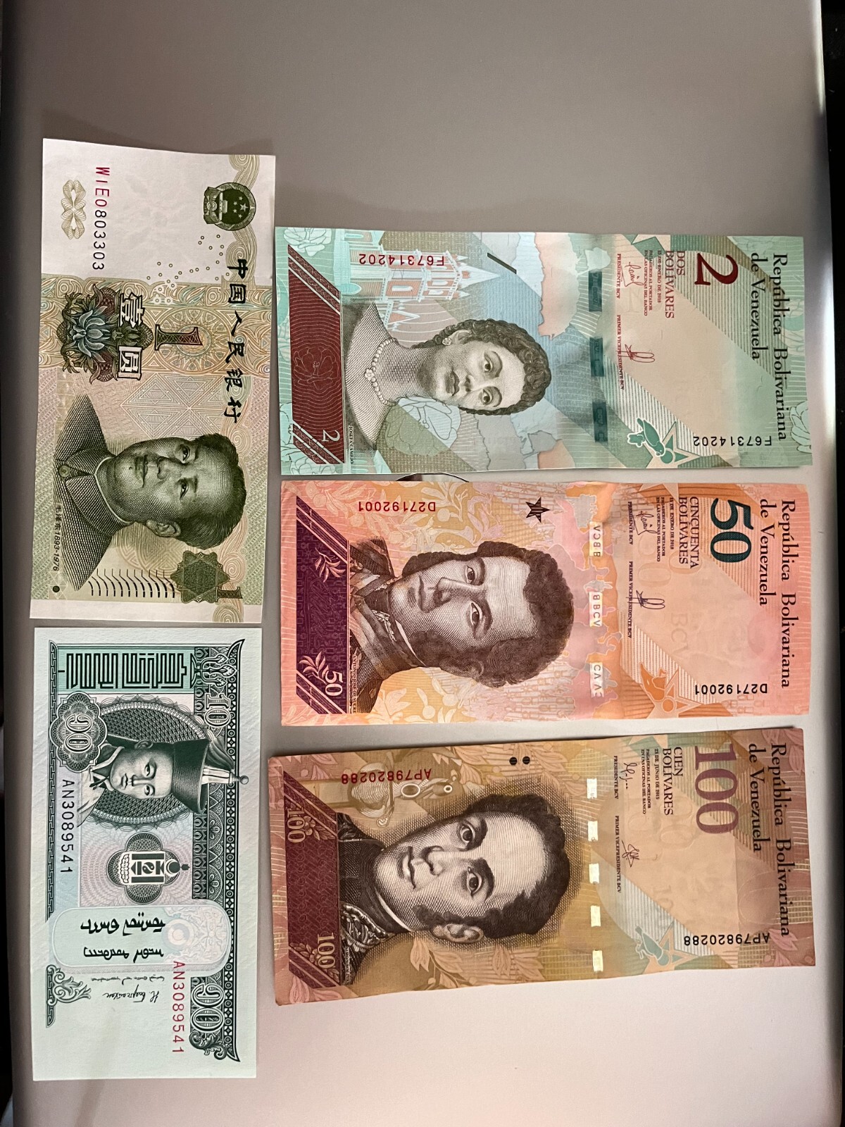 5 WORLD NOTES  - PAPER WORLD MONEY