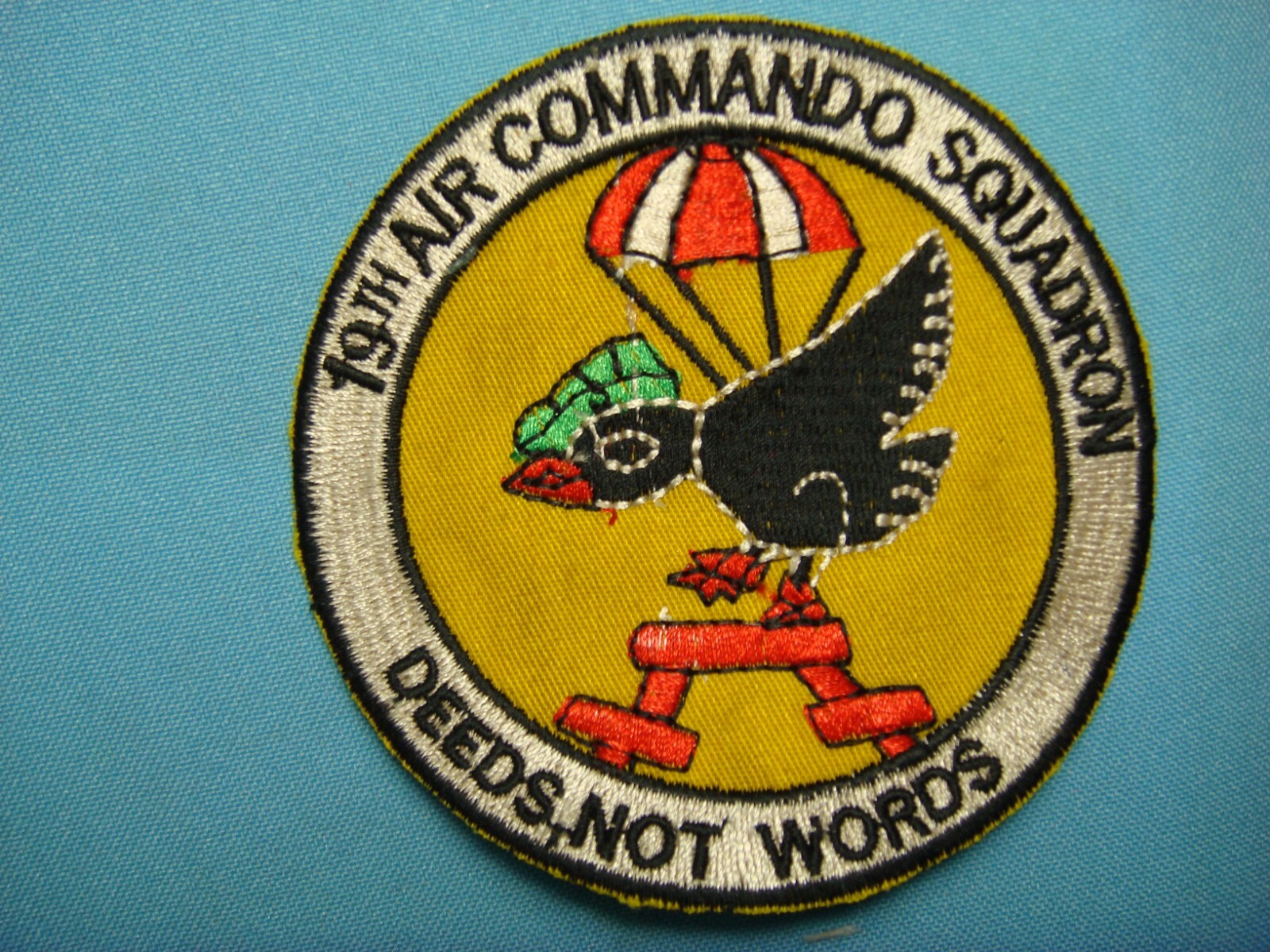 VIETNAM WAR PATCH, US 19th AIR COMMANDO SQUADRON " DEEDS, NOT WORDS "
