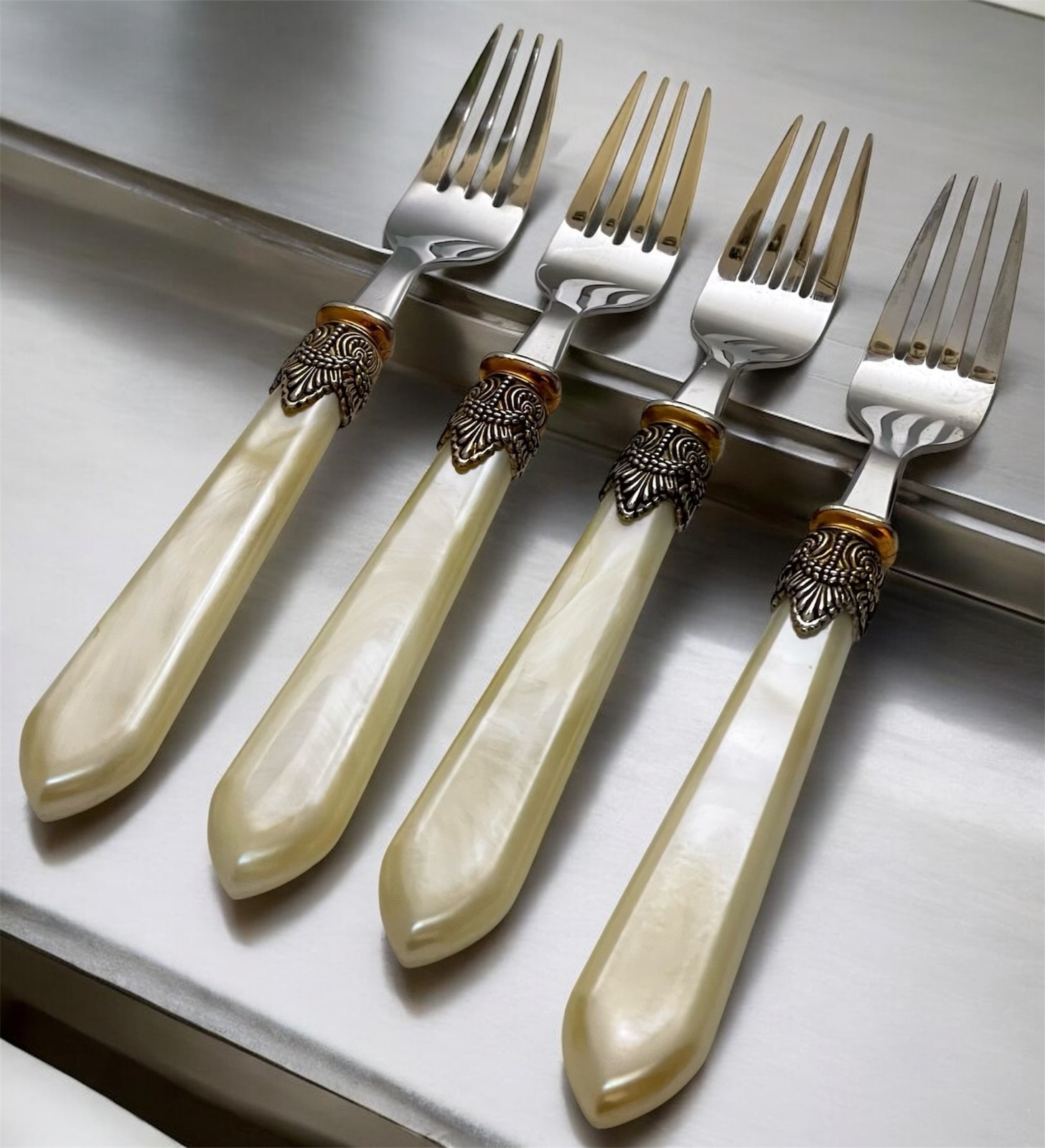 4 Pc Hampton Silversmiths HSV45 Dinner Forks Faux MOP Pearl Gold Tone Handle 8"