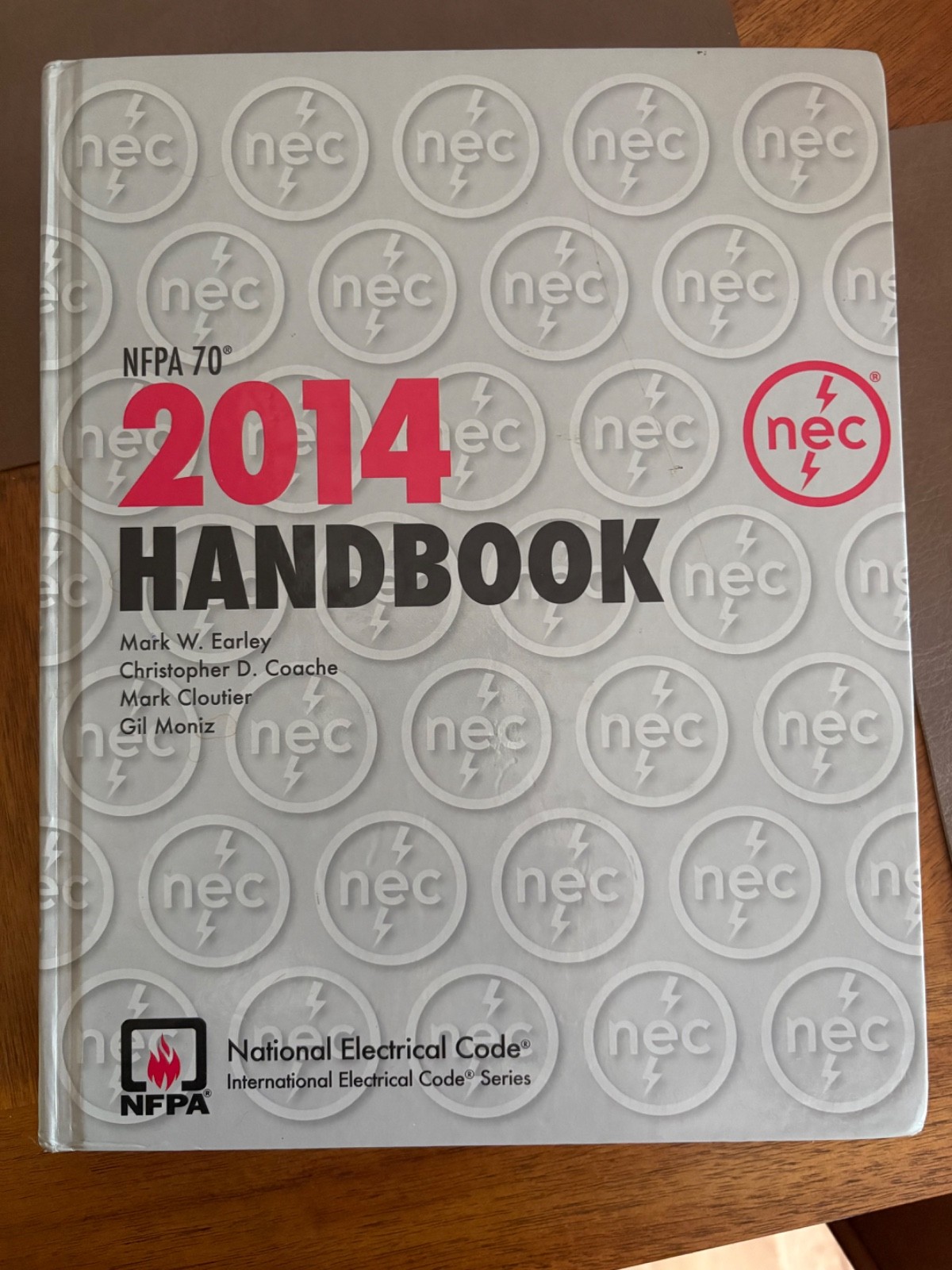 NFPA 70 ‘ 2014 Handbook National Electrician Code NEC