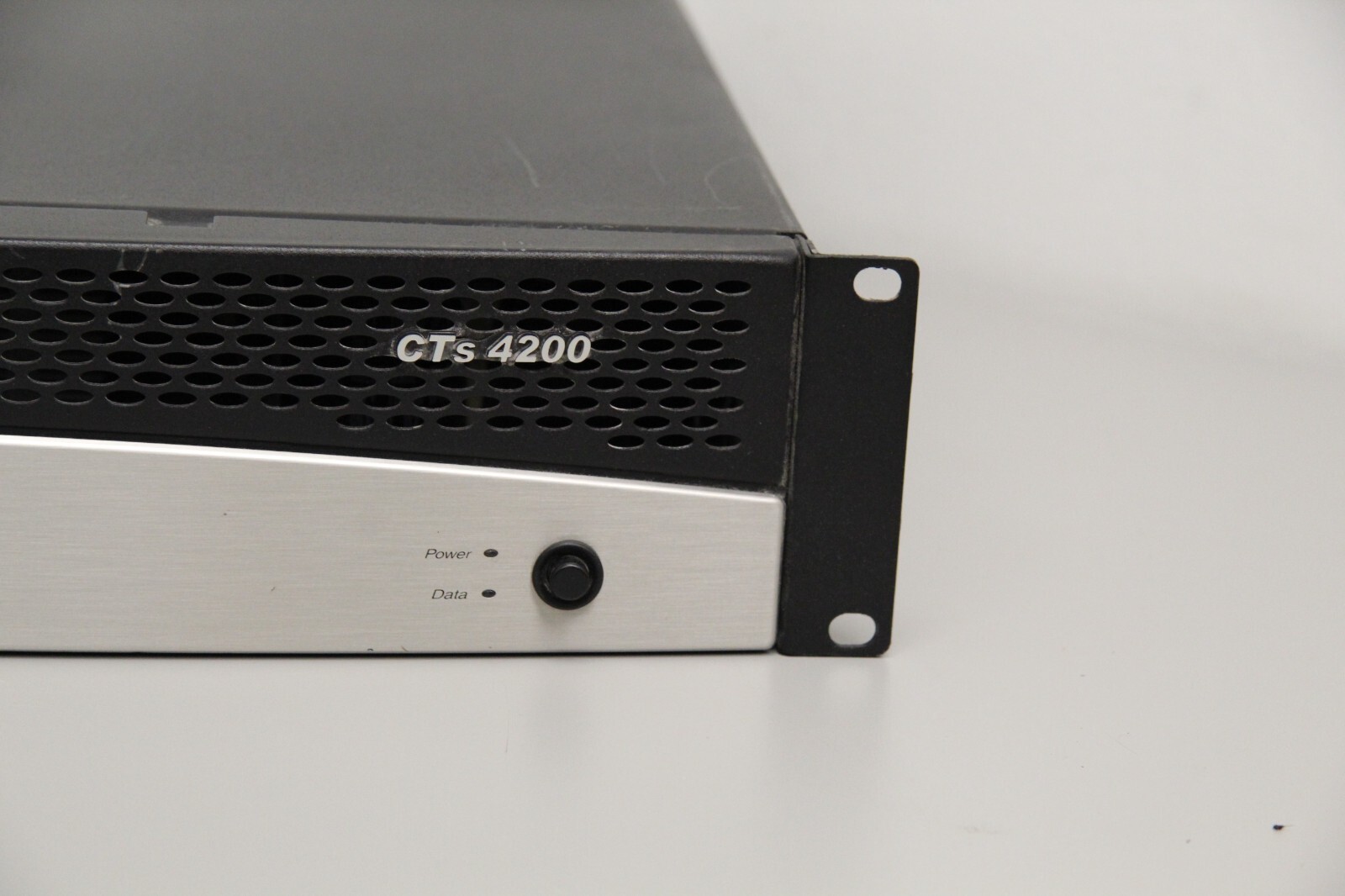 Crown CTS 4200 4-Channel Rack Mount Power Amplifier