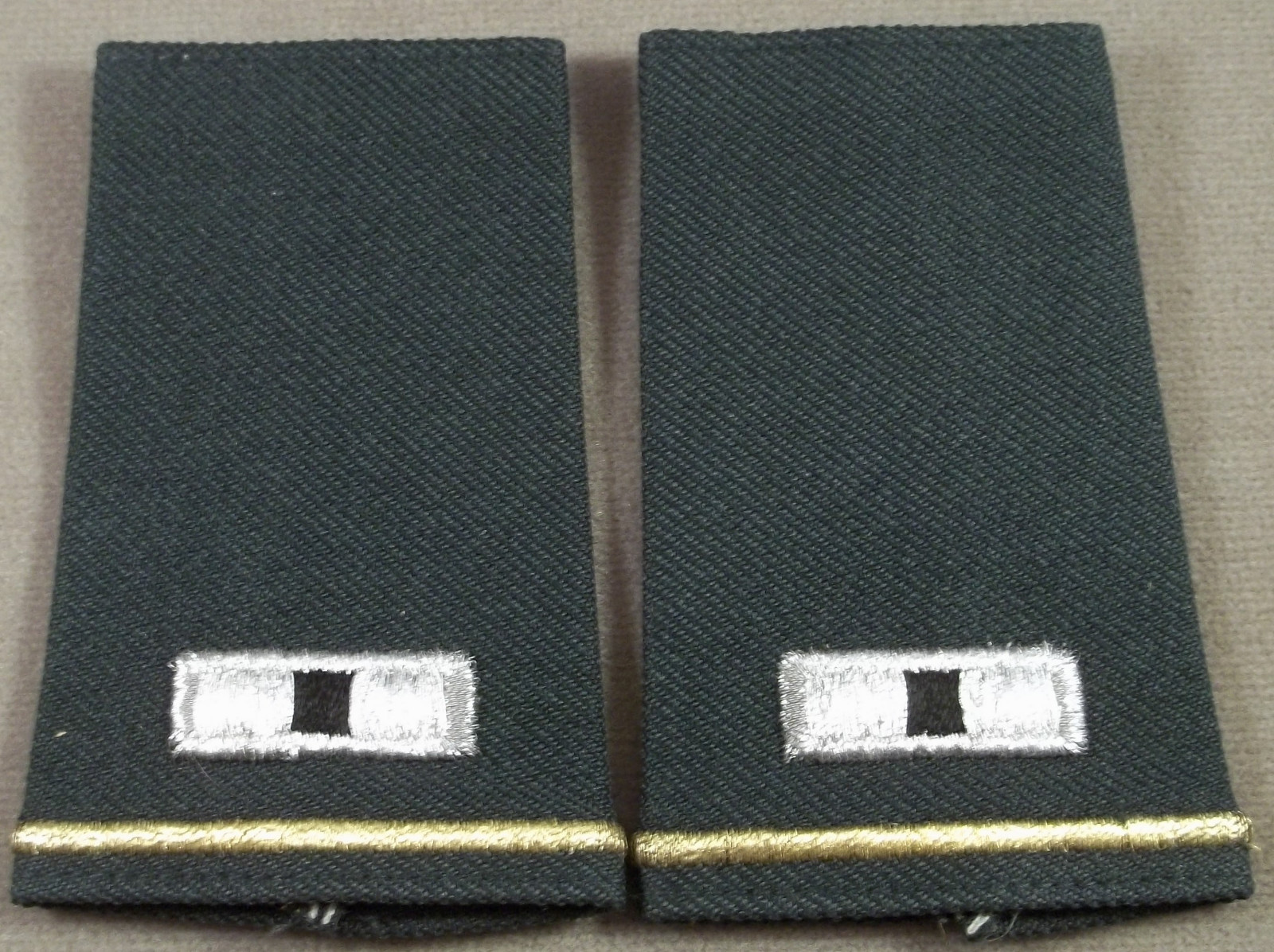 US Army Shoulder Marks - Epaulets - Warrant Officer 1 - WO1 Small Size (Green)