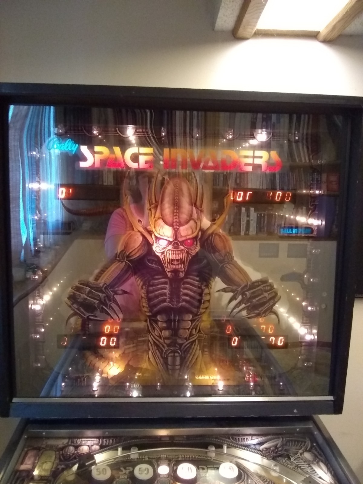 1980 Space Invaders wide body pinball maching