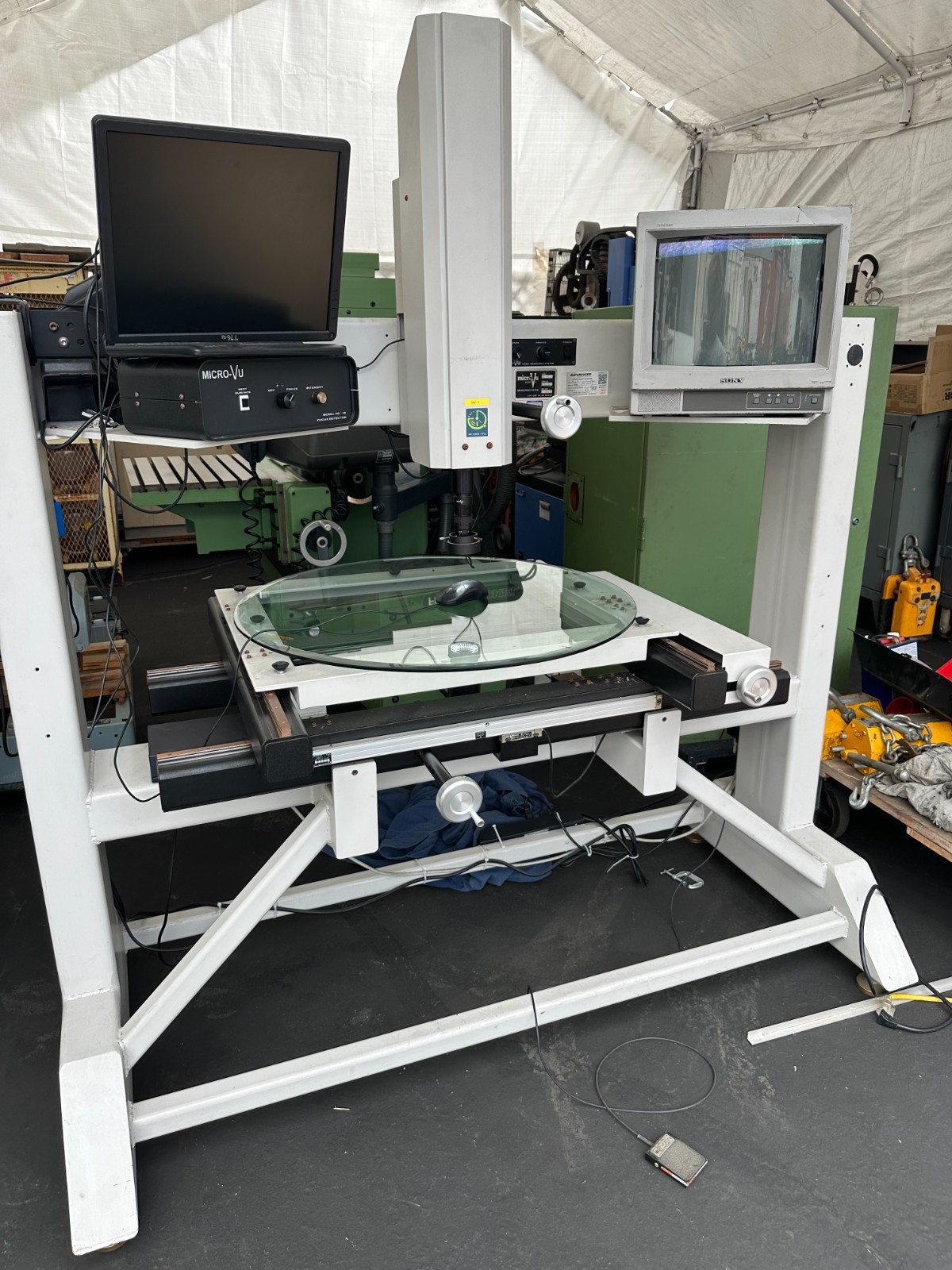 2002 Micro-Vu Manum Matrix Coordinate Measuring Machine