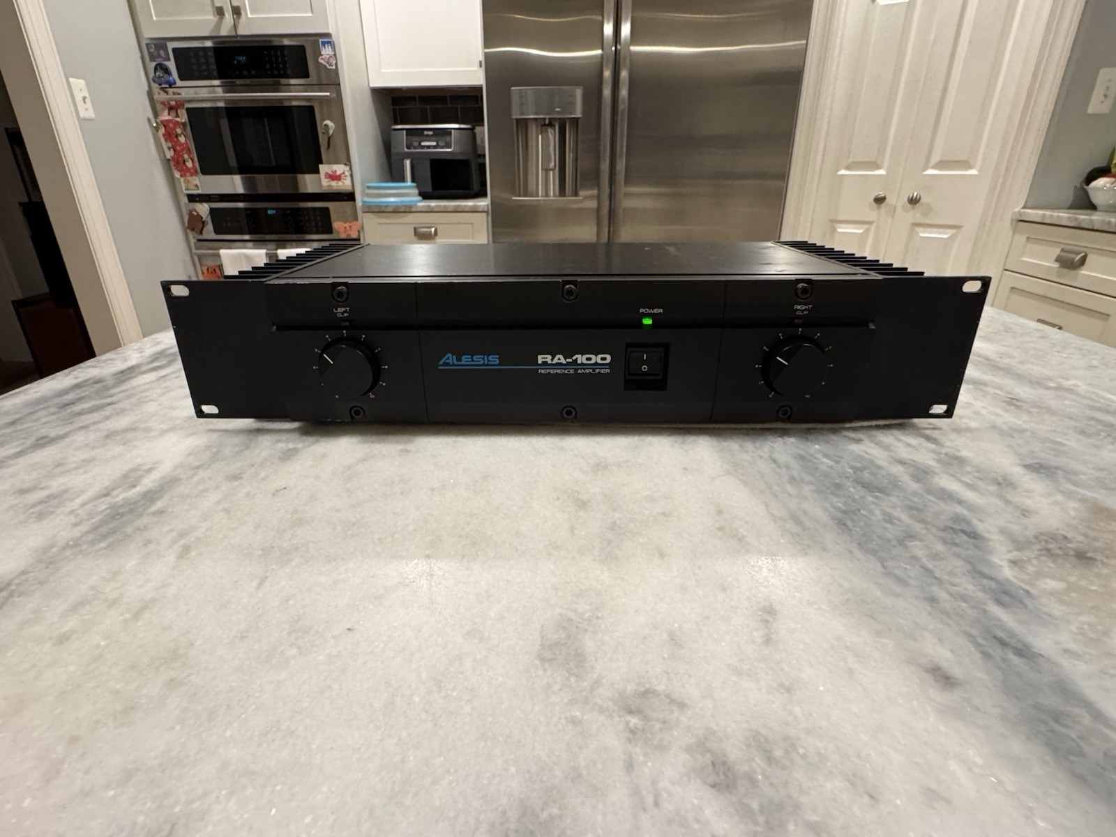 Alesis RA-100 Reference Amplifier 75 WPC @ 4 Ohms Stereo - Tested Working Video