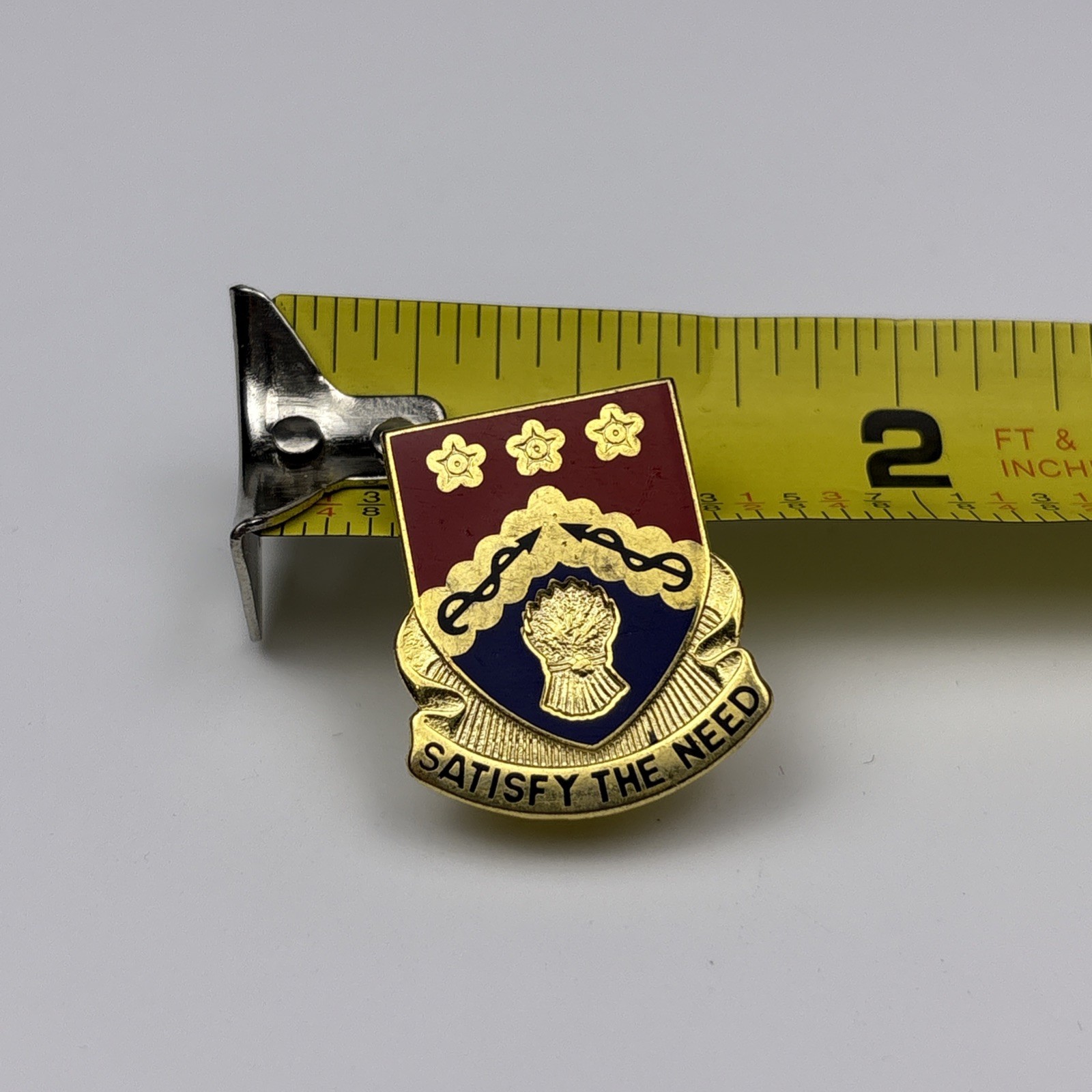 U.S. Military 232nd Support Battalion DI DUI Crest Insignia Pin V21 SATISY NEED