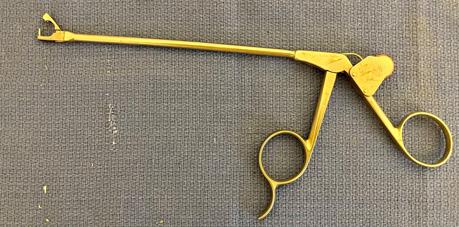 Linvatec Shutt 18.1007 4mm suture punch, straight.  Good condition, guaranteed.