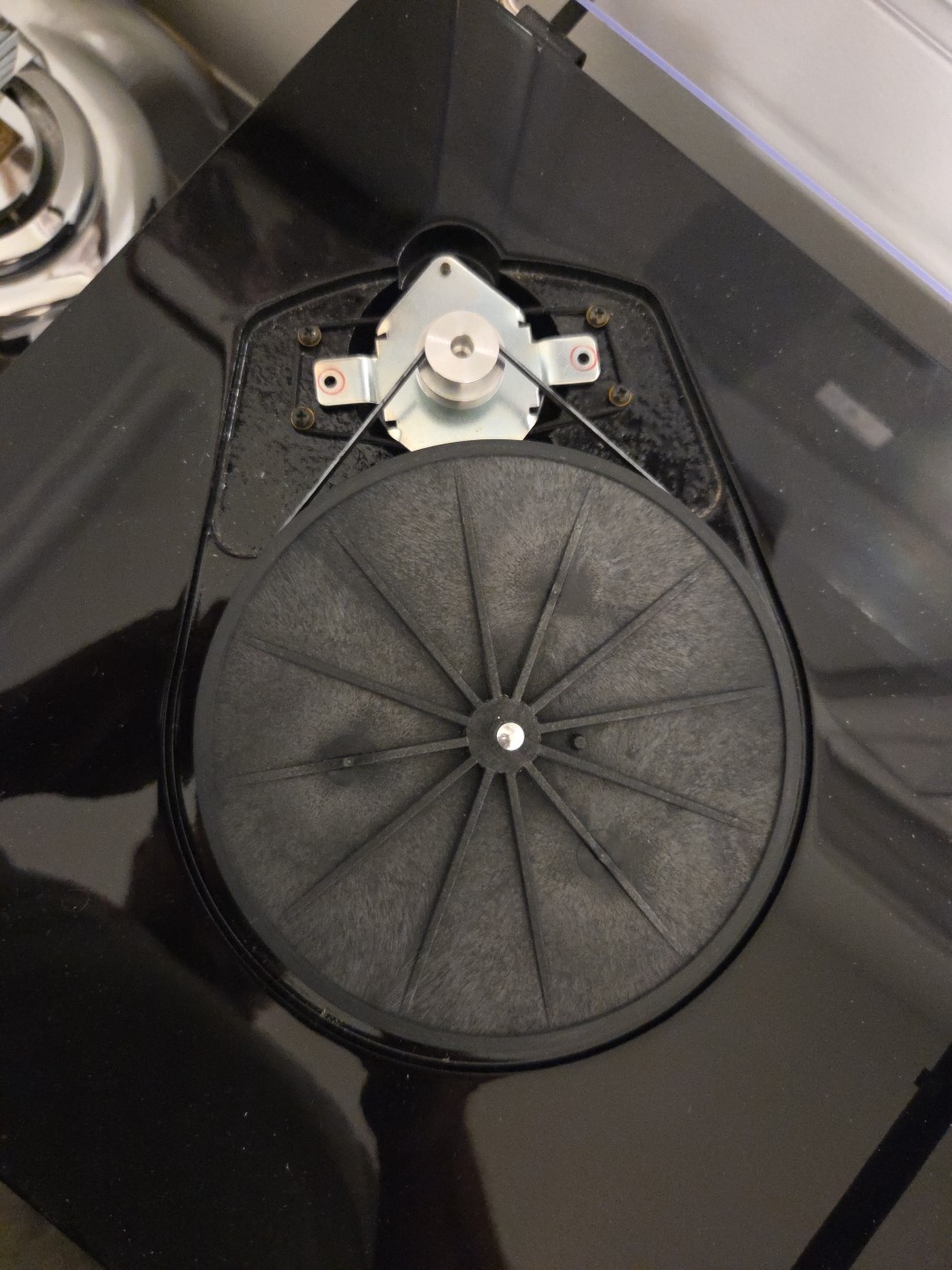 Music Hall MMF-2.2 TURNTABLE