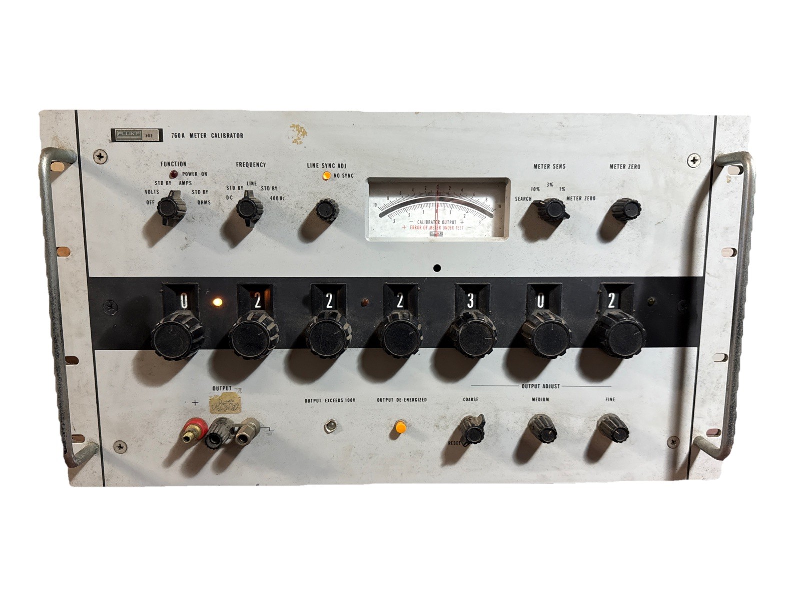 Fluke 760A Meter Calibrator Powers On For Parts/Repair Vintage Lab Unit