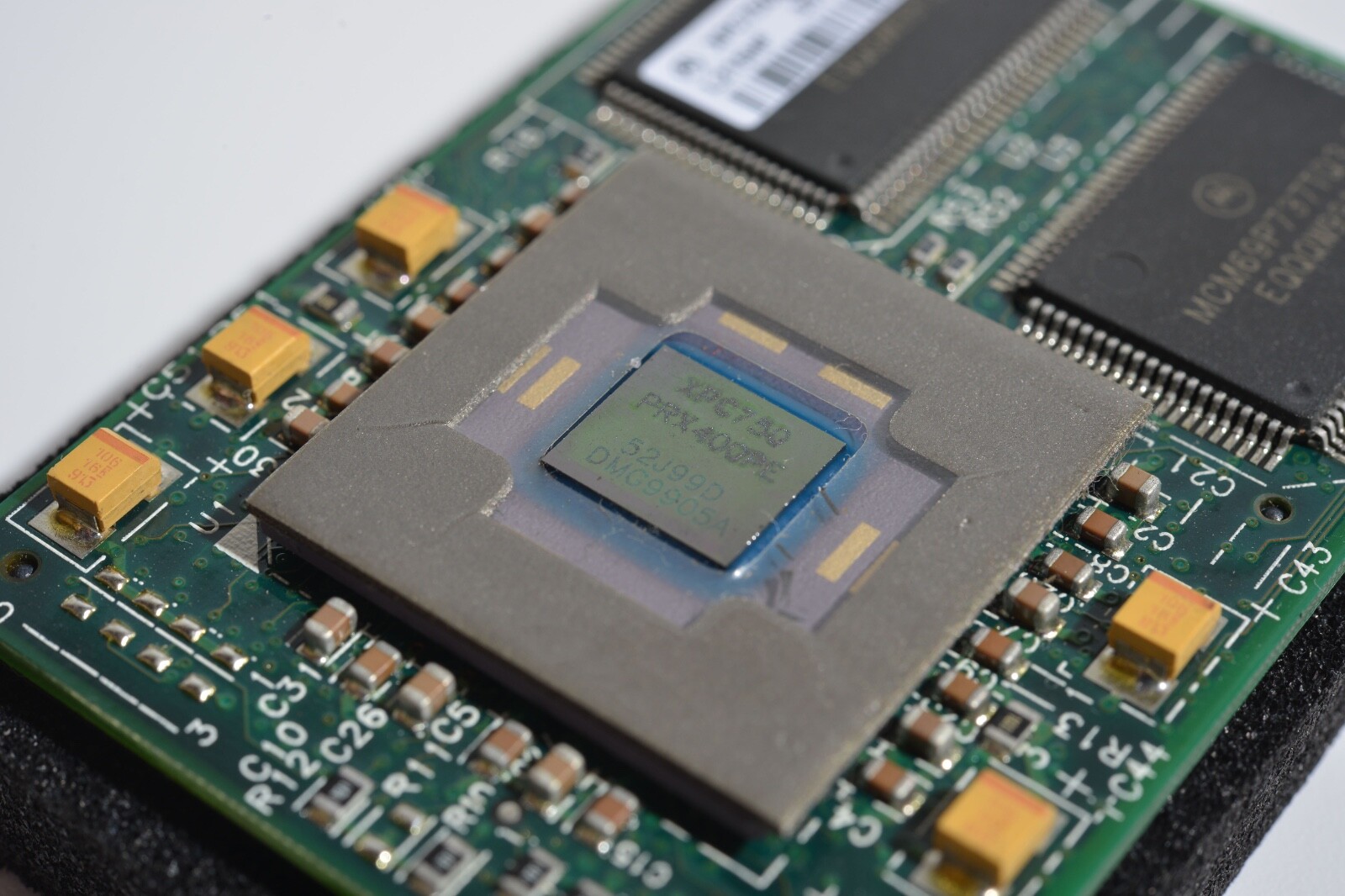 Apple 400MHz G3 ZIF CPU for PowerMac G3 (XPC750HIP400CO)