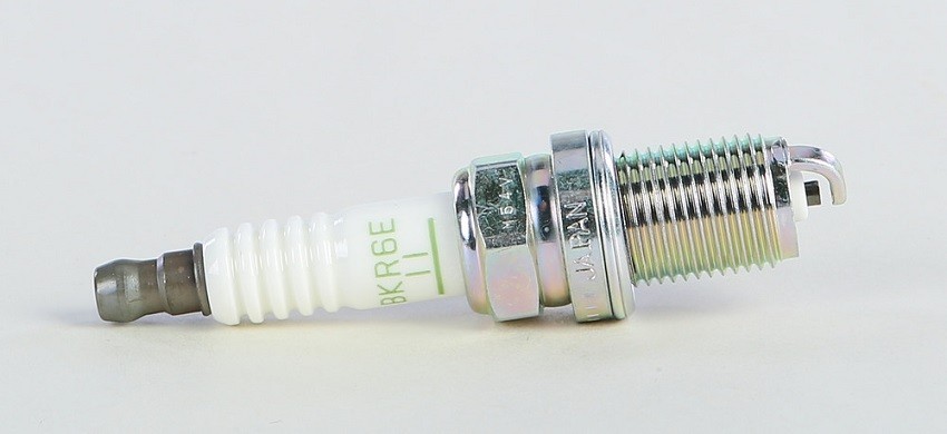 NGK BKR6E-11 V-Power Spark plug For 01-19 HONDA GL1800 Gold Wing 1800