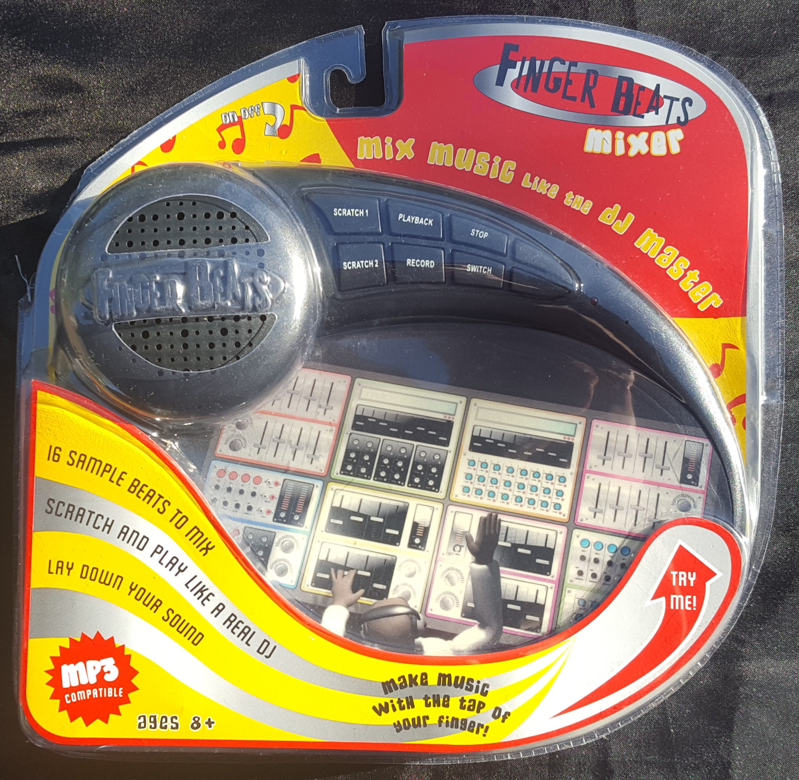 FINGER BEATS MIXER - Music On The Go Music Mixer & Scratcher From 2016 - NEW
